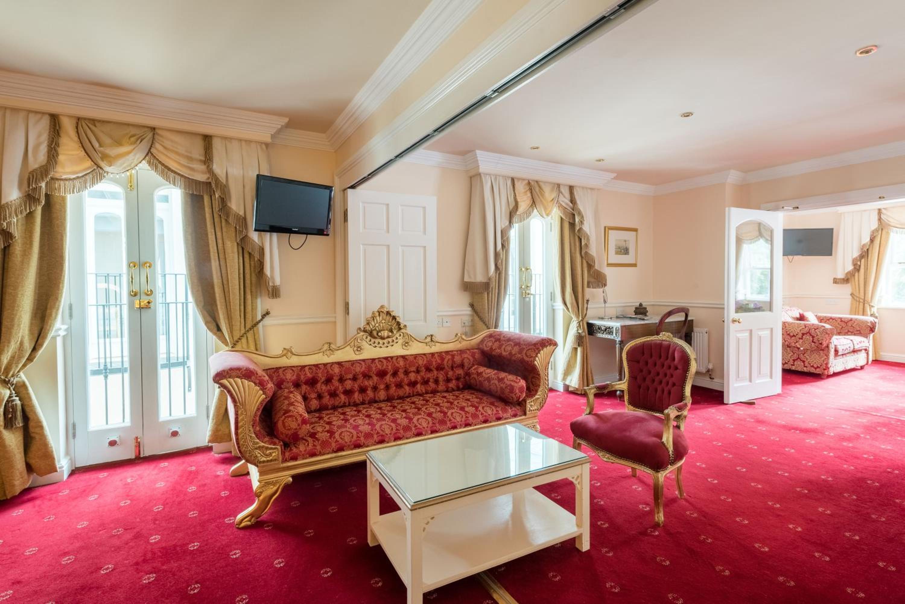 Broughton Suite photo 1