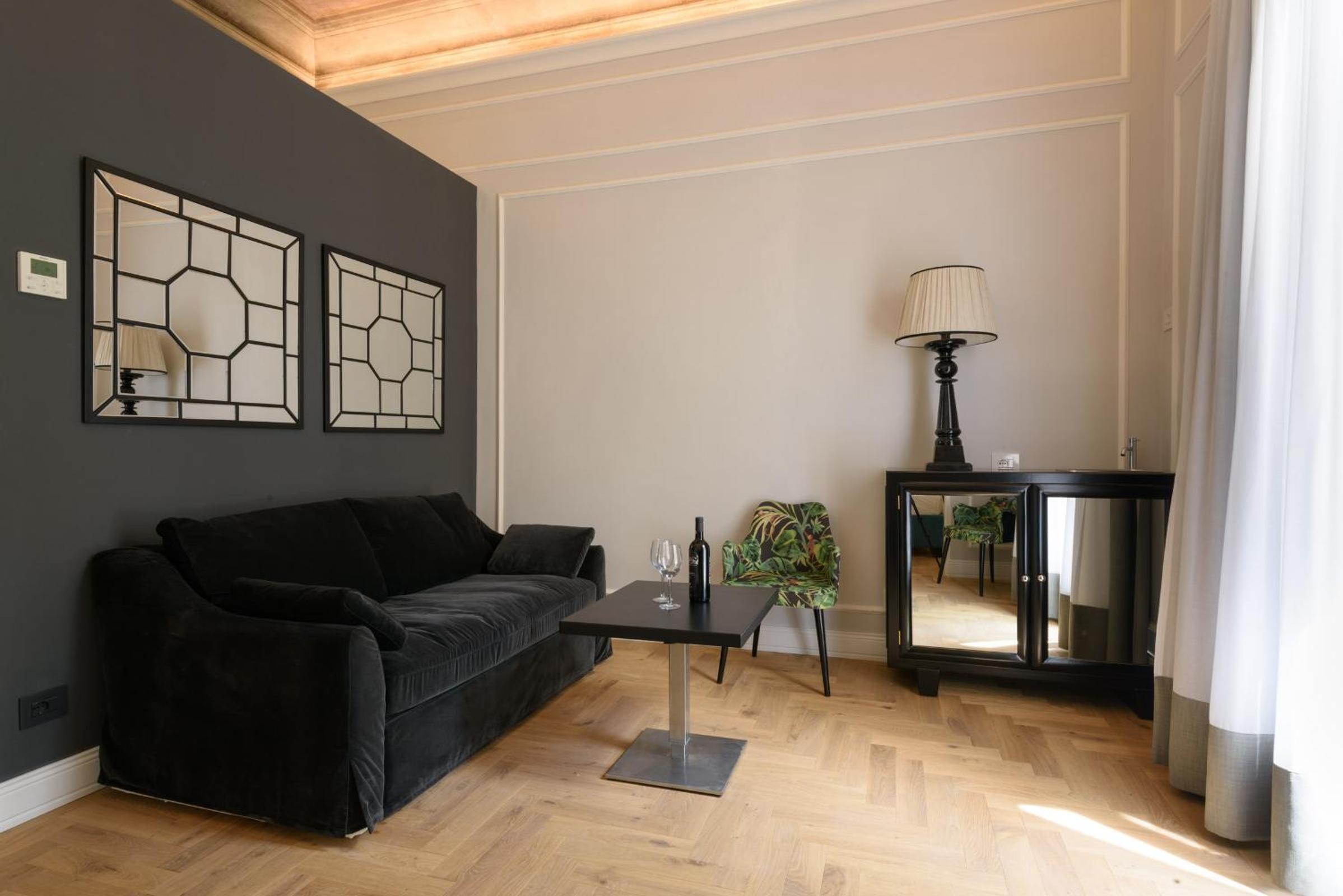 Suite with Garden View photo 2