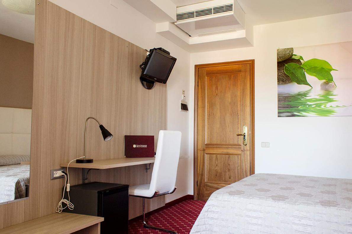 Standard Single Room photo 2