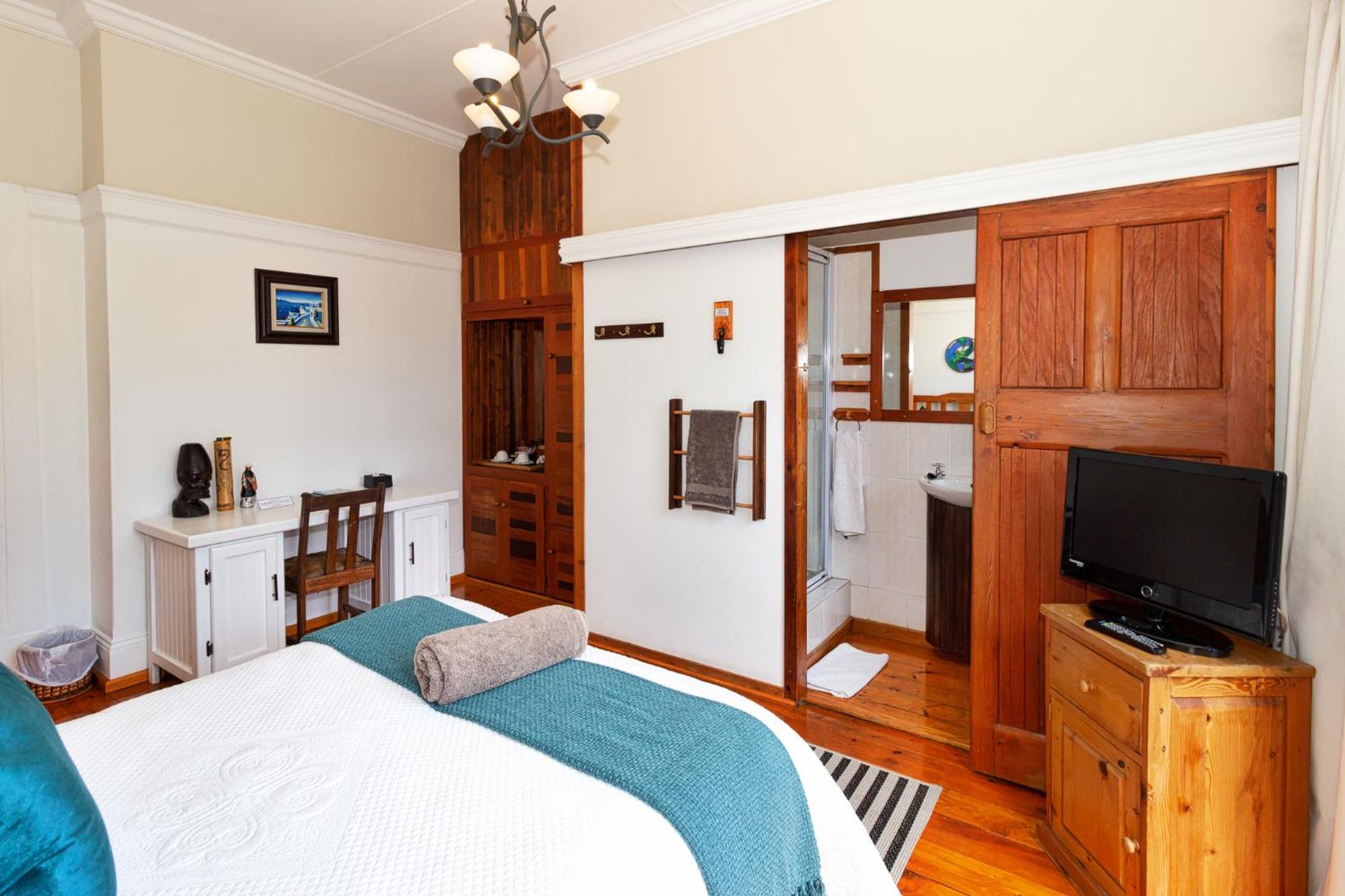 Budget Double Room photo 1