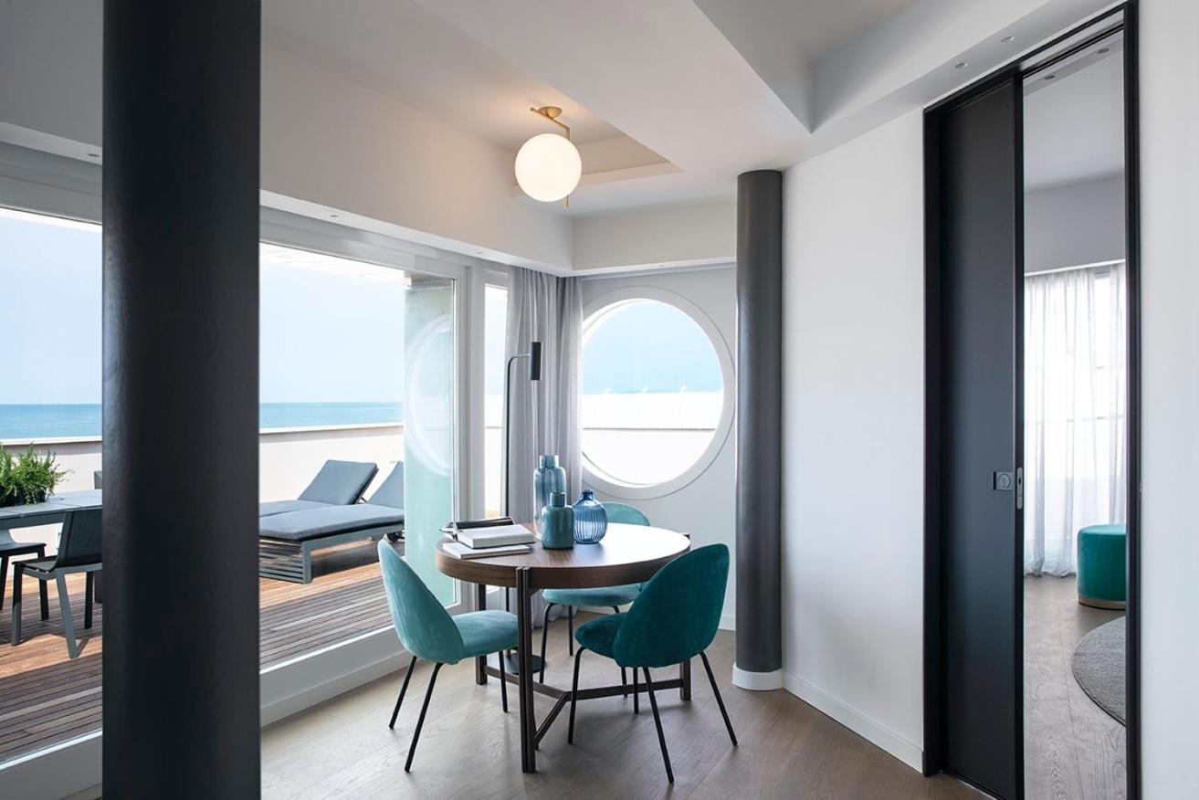 Penthouse Suite - Photo 10