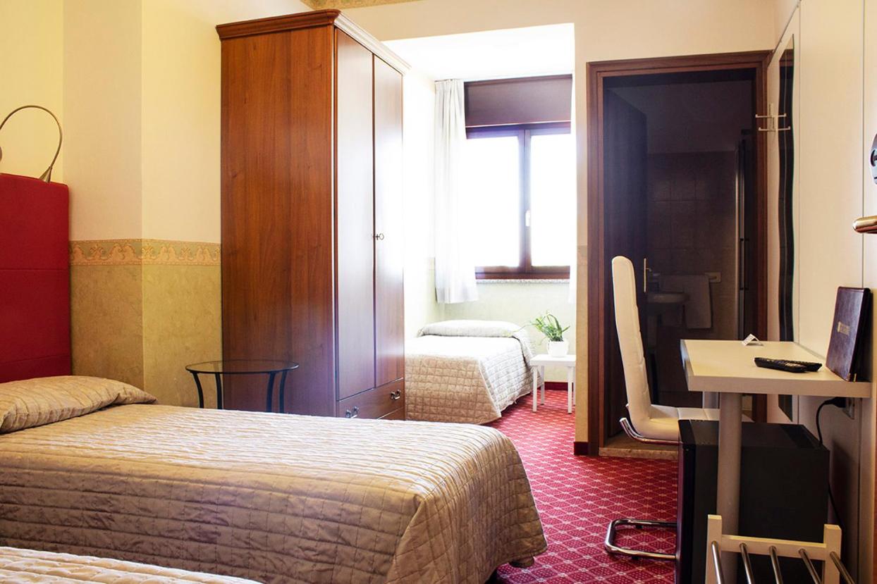 Triple Room photo 1
