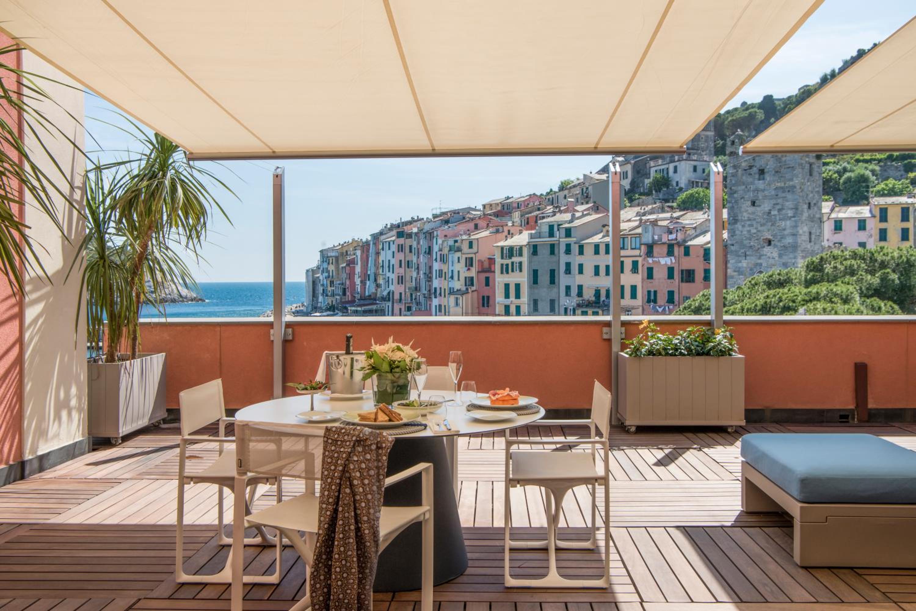 Suite with Terrace - Photo 6