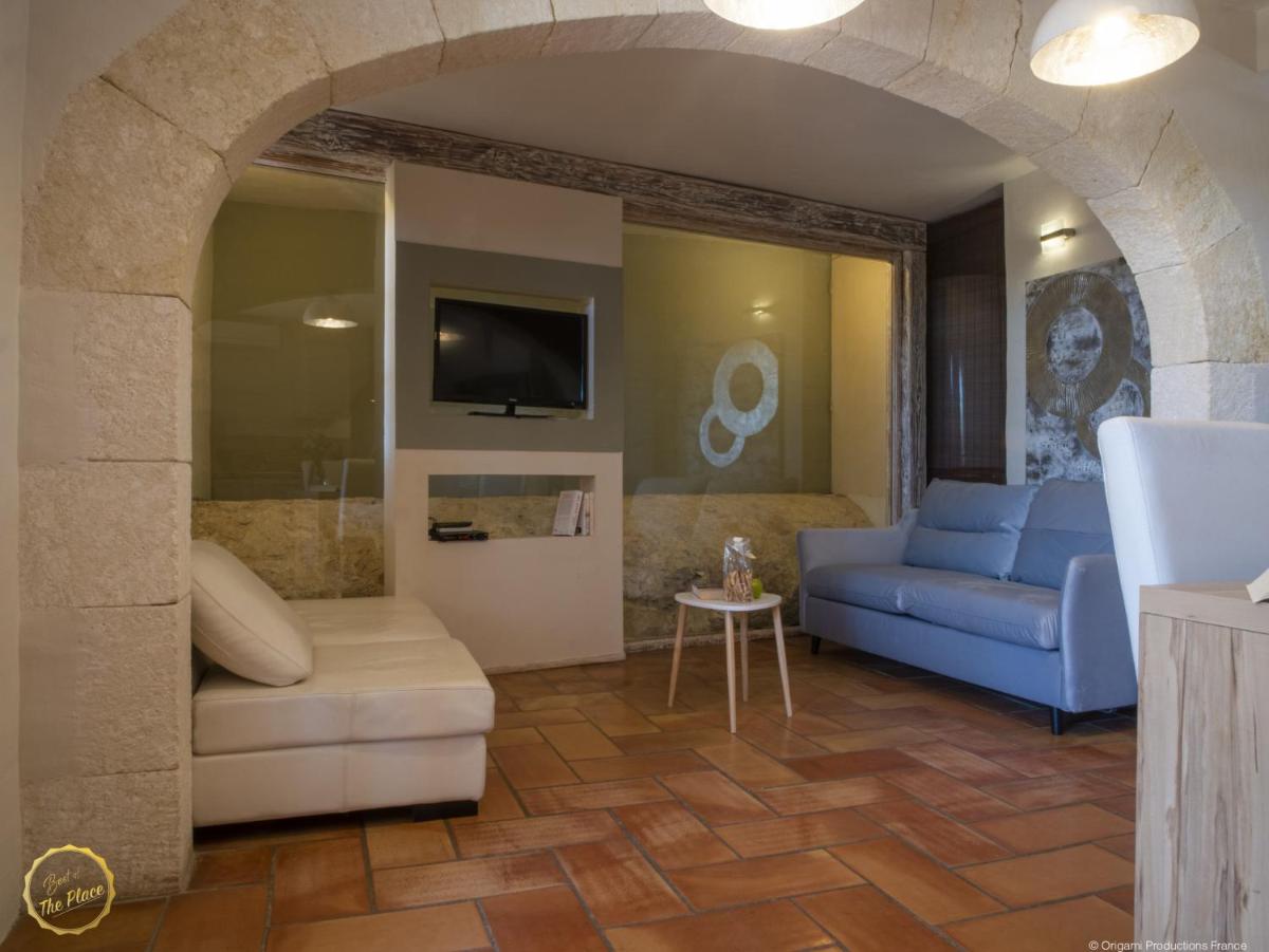 Two-Bedroom Villa (6 people) - Photo 7