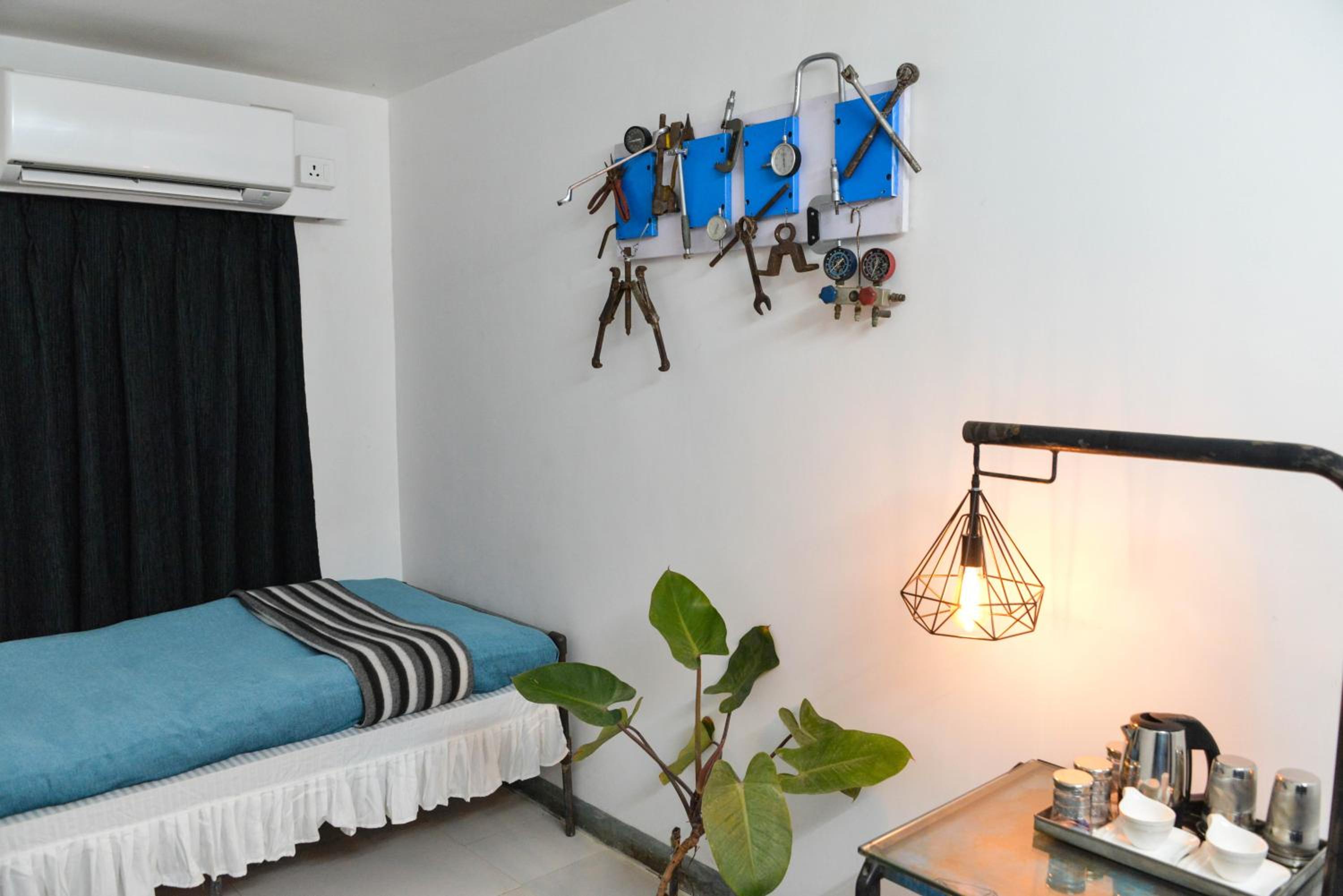 Single Room with Private External Bathroom