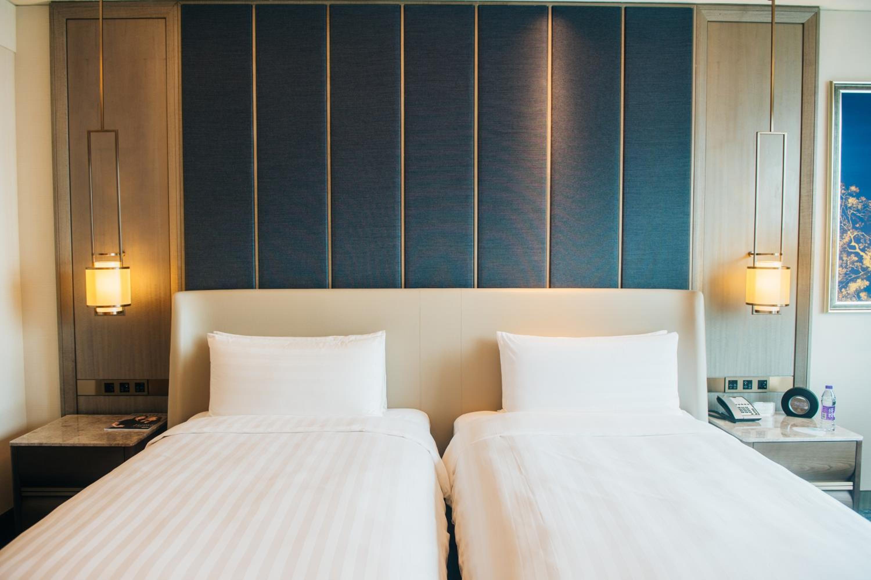 Horizon Deluxe Twin Room - Photo 1