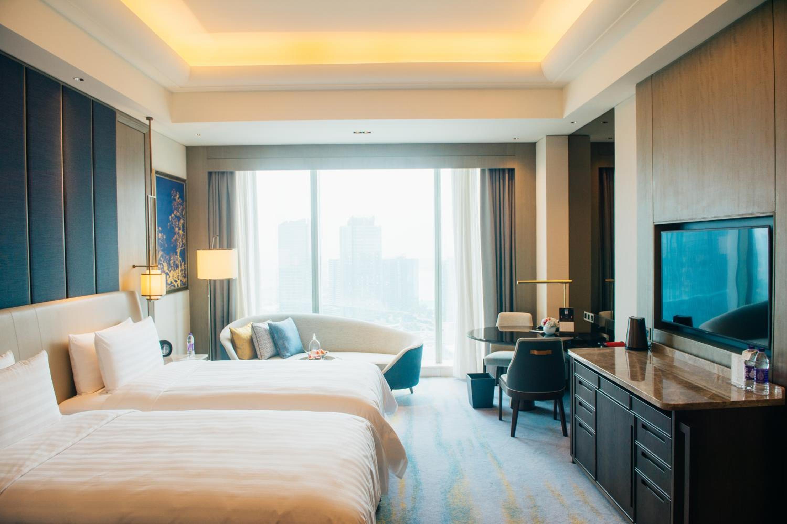 Premier Twin Room - Photo 3