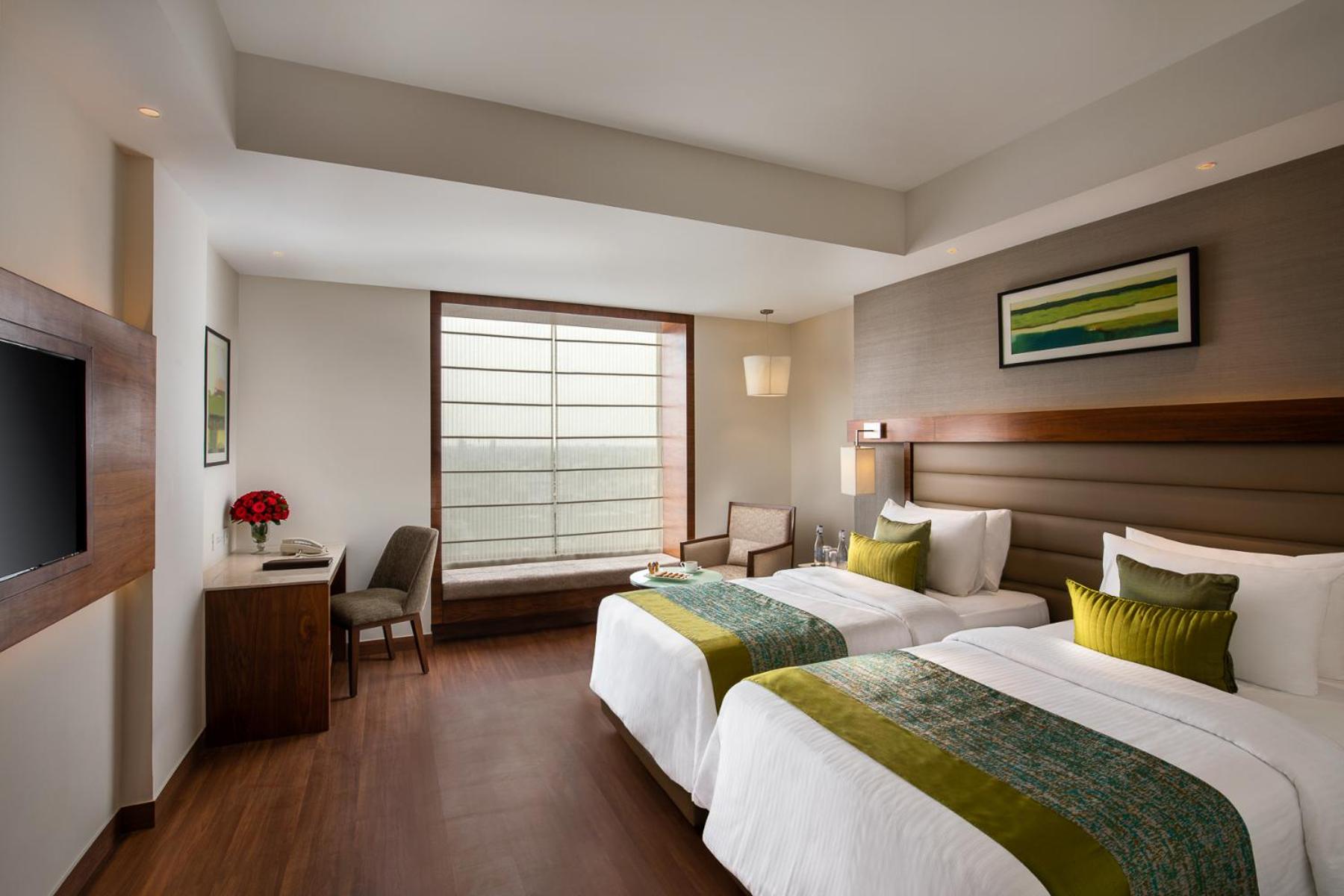 Superior Rooms with Two Single Beds - Photo 1