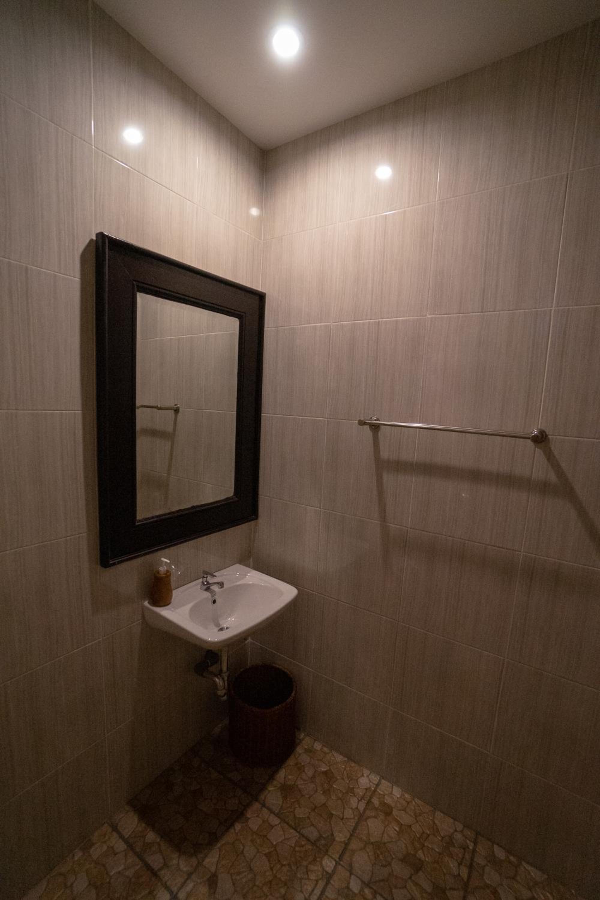 Double Room - Photo 14