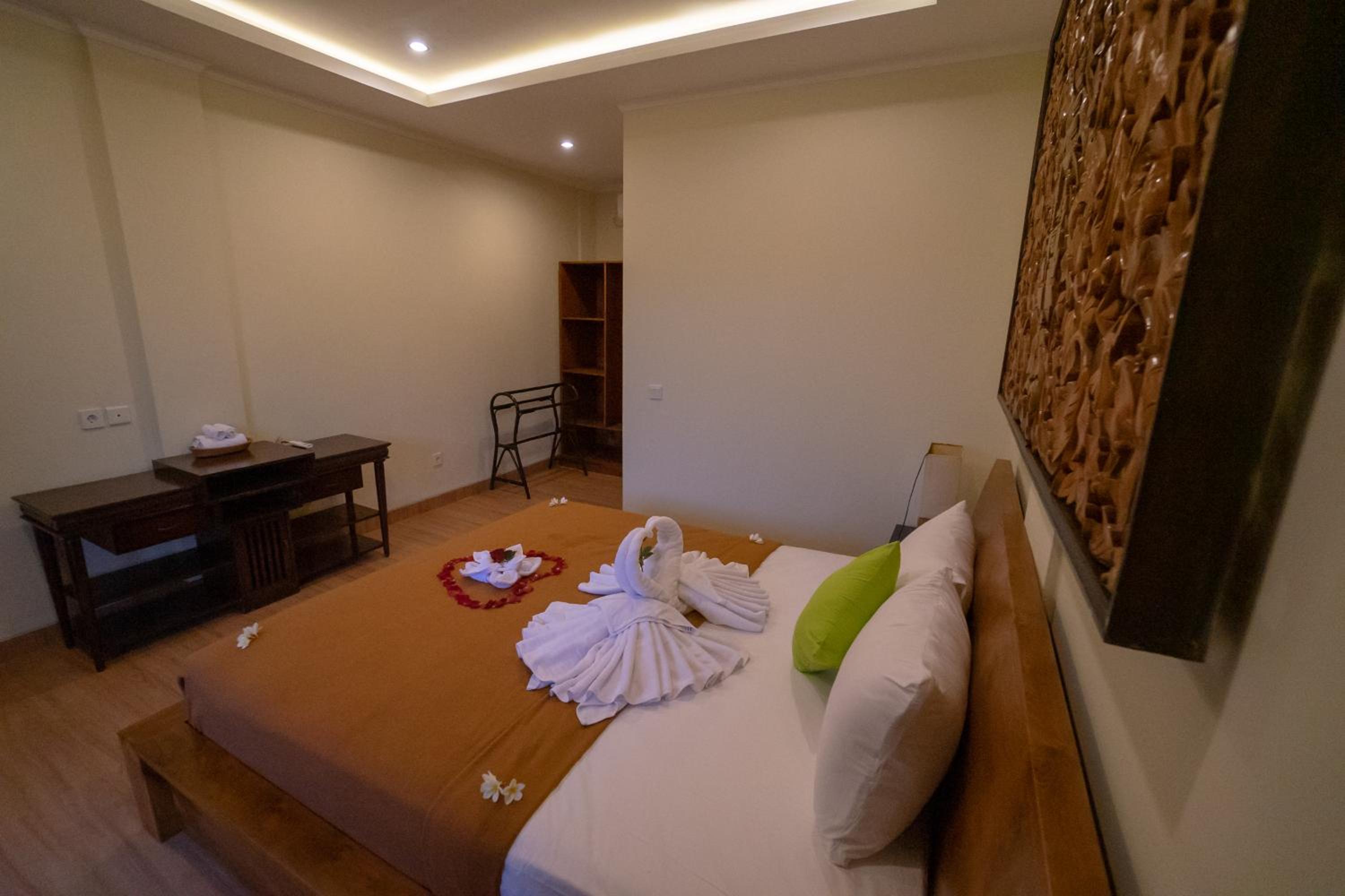 Double Room - Photo 9