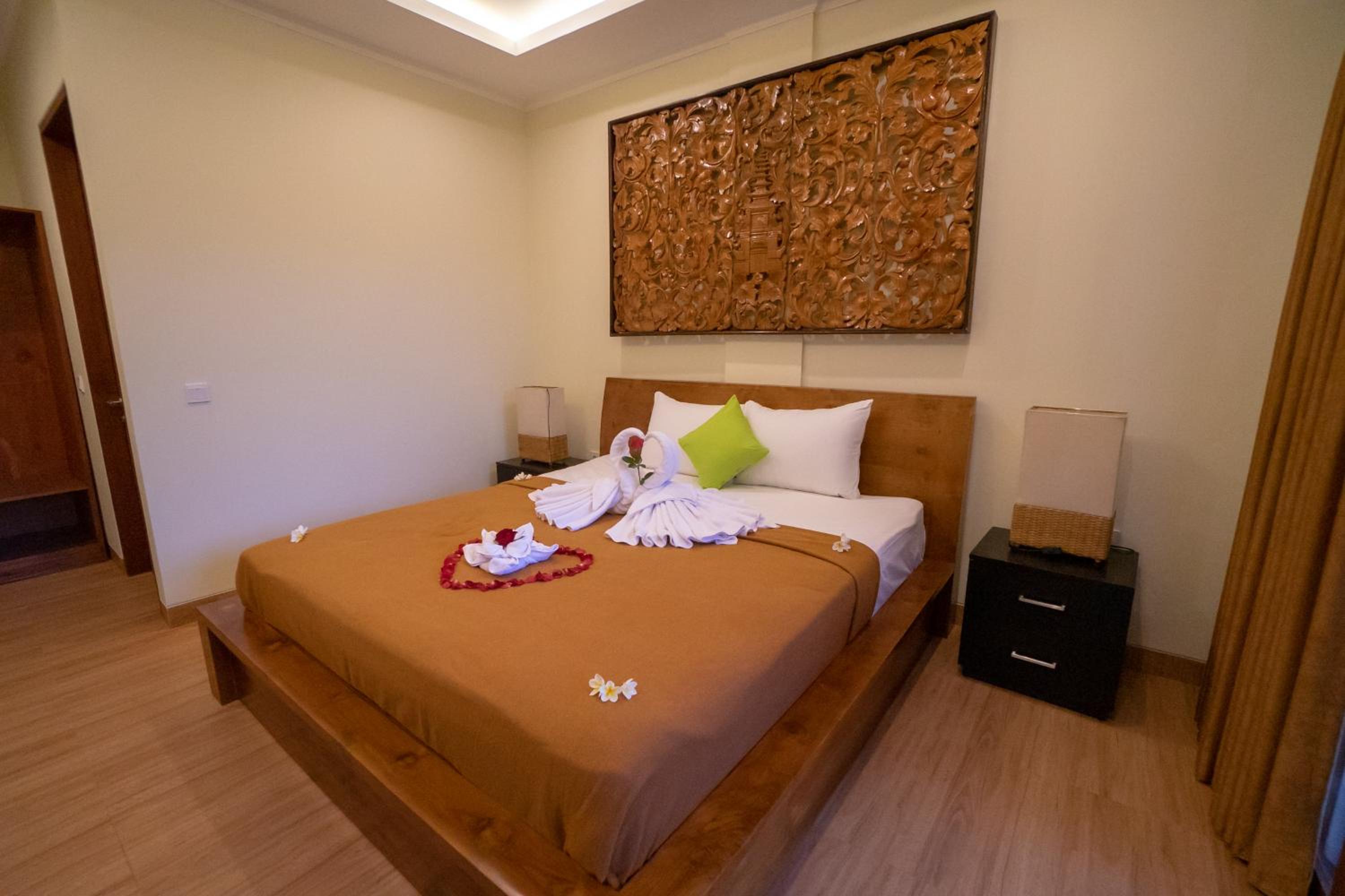 Double Room - Photo 10