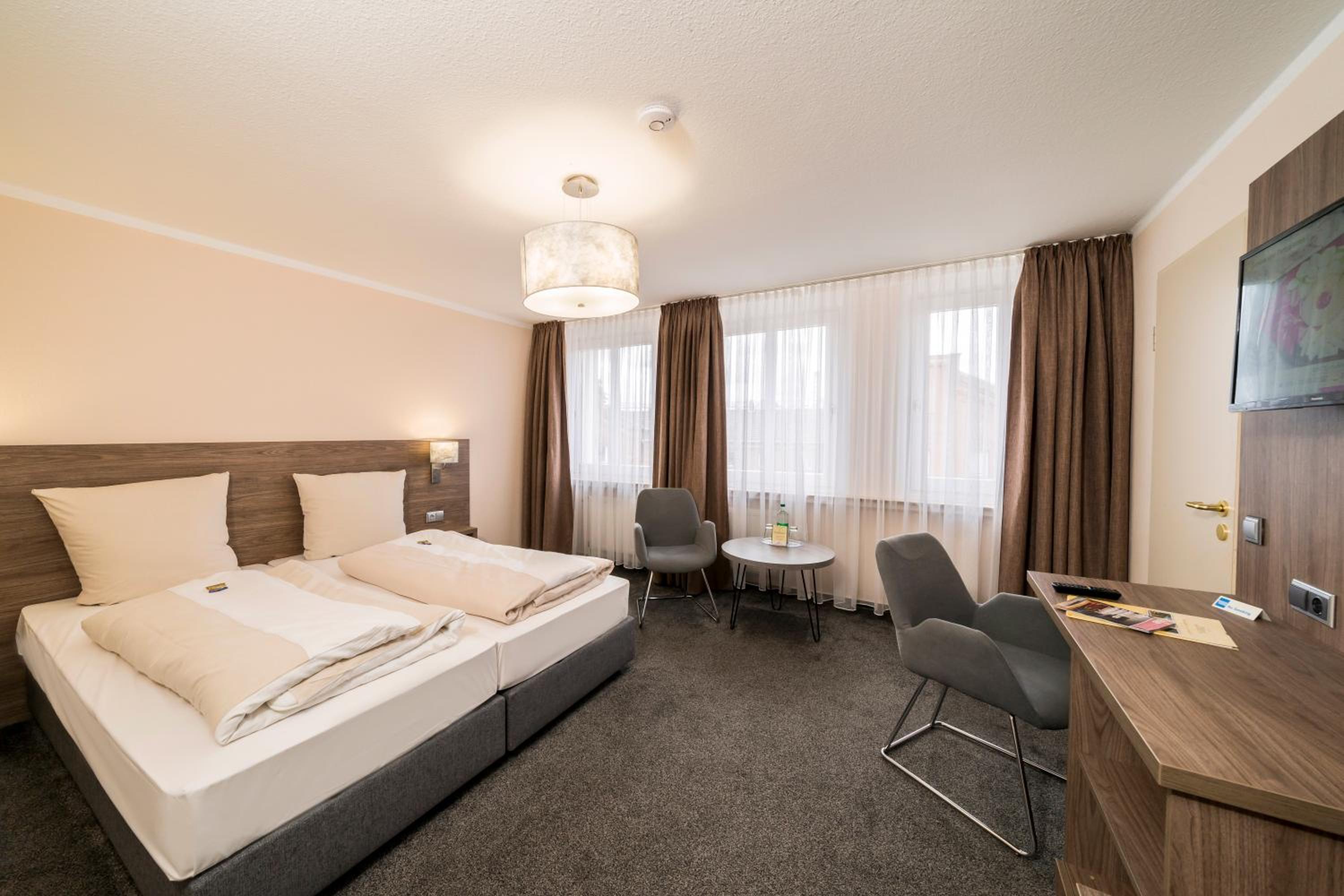 Double Room - Photo 5