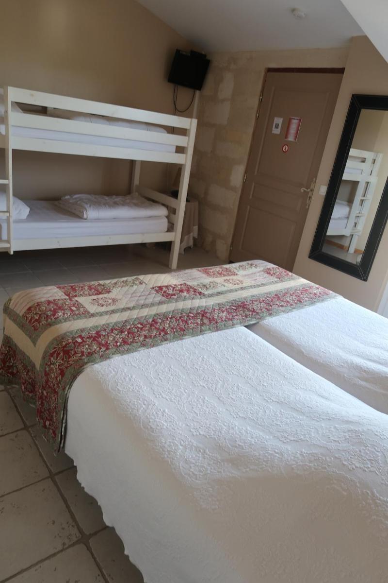 Quadruple Room with Private External Bathroom photo 2