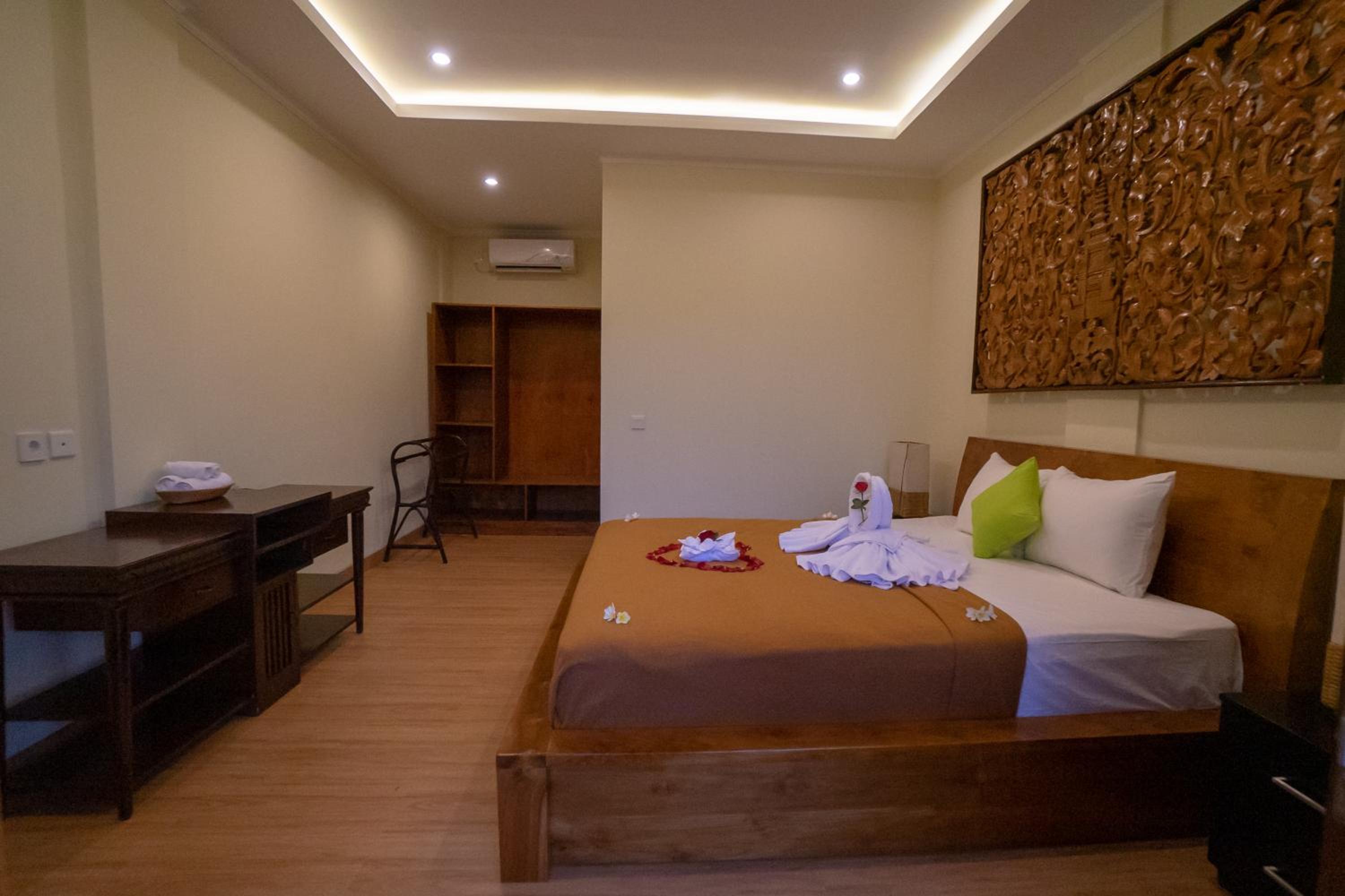 Double Room - Photo 6