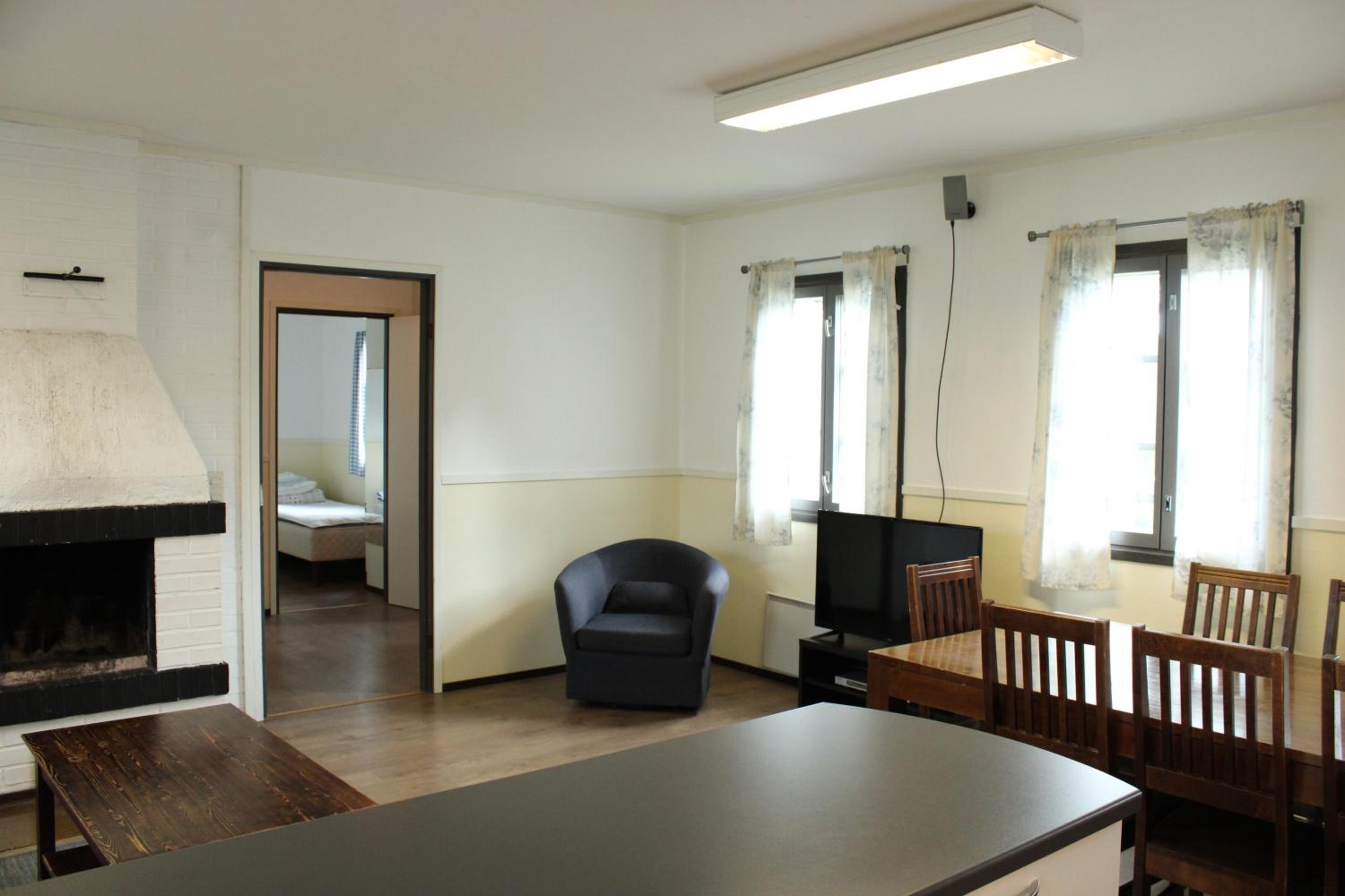 Three-Bedroom Cottage (8 Adults) photo 1