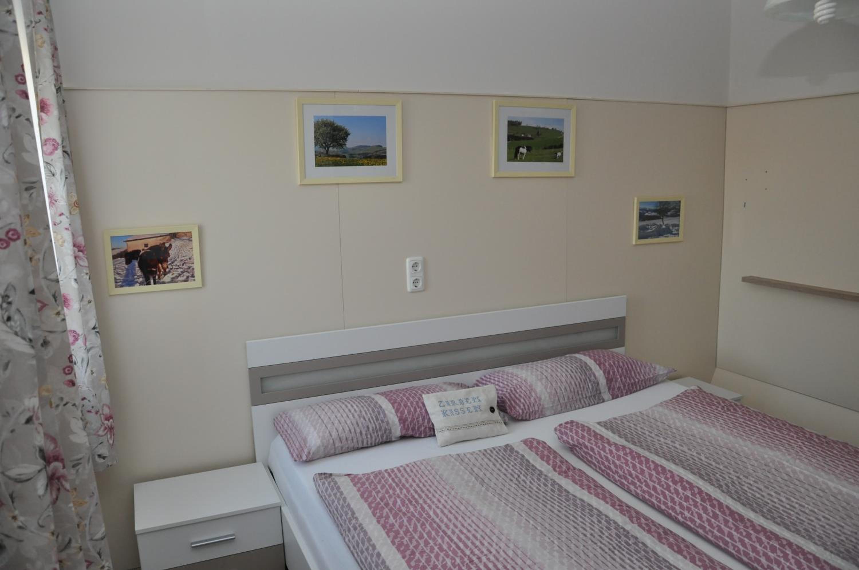 Apartment with Balcony - Photo 12