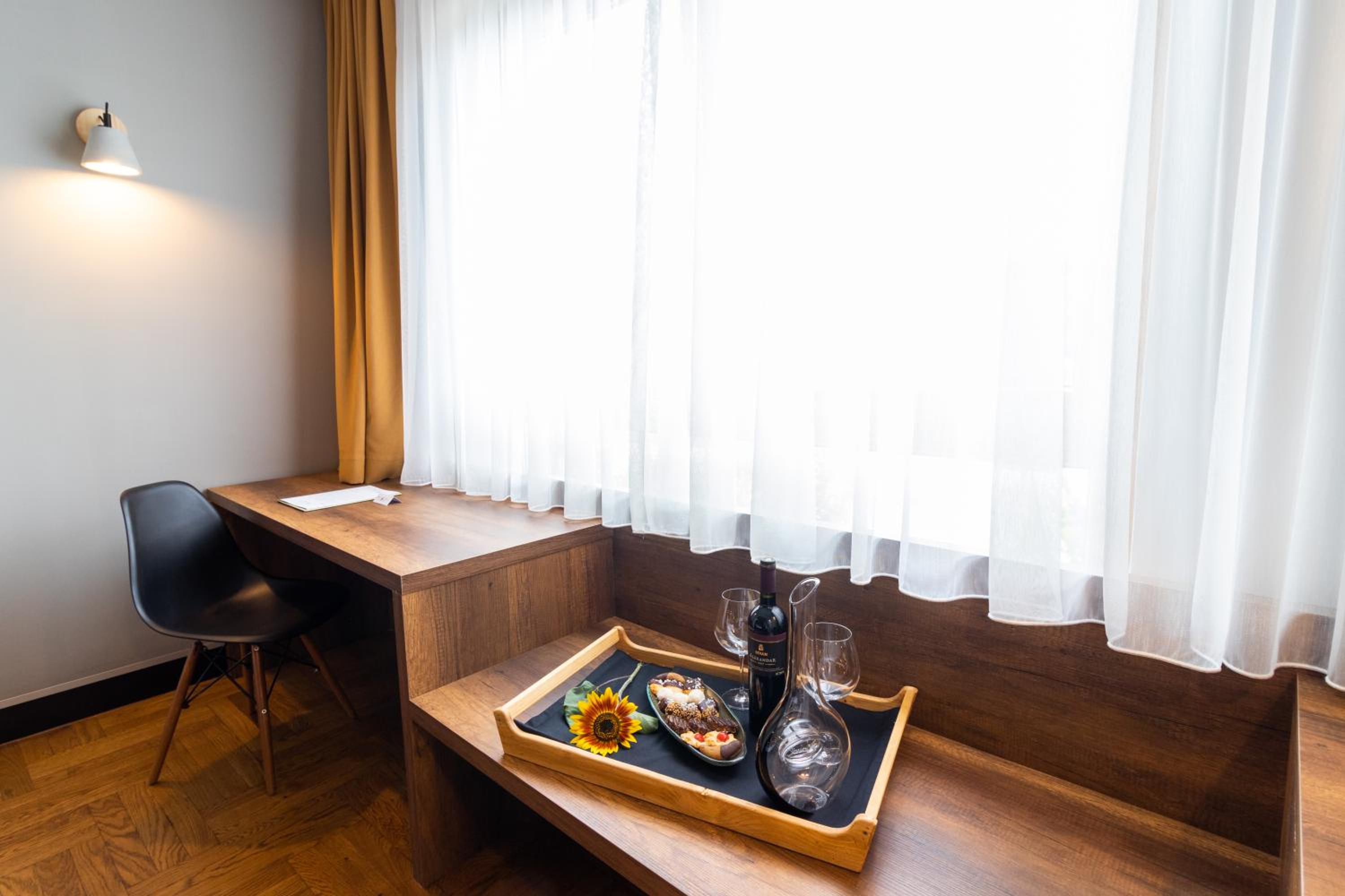 Standard Room With River View - Photo 7
