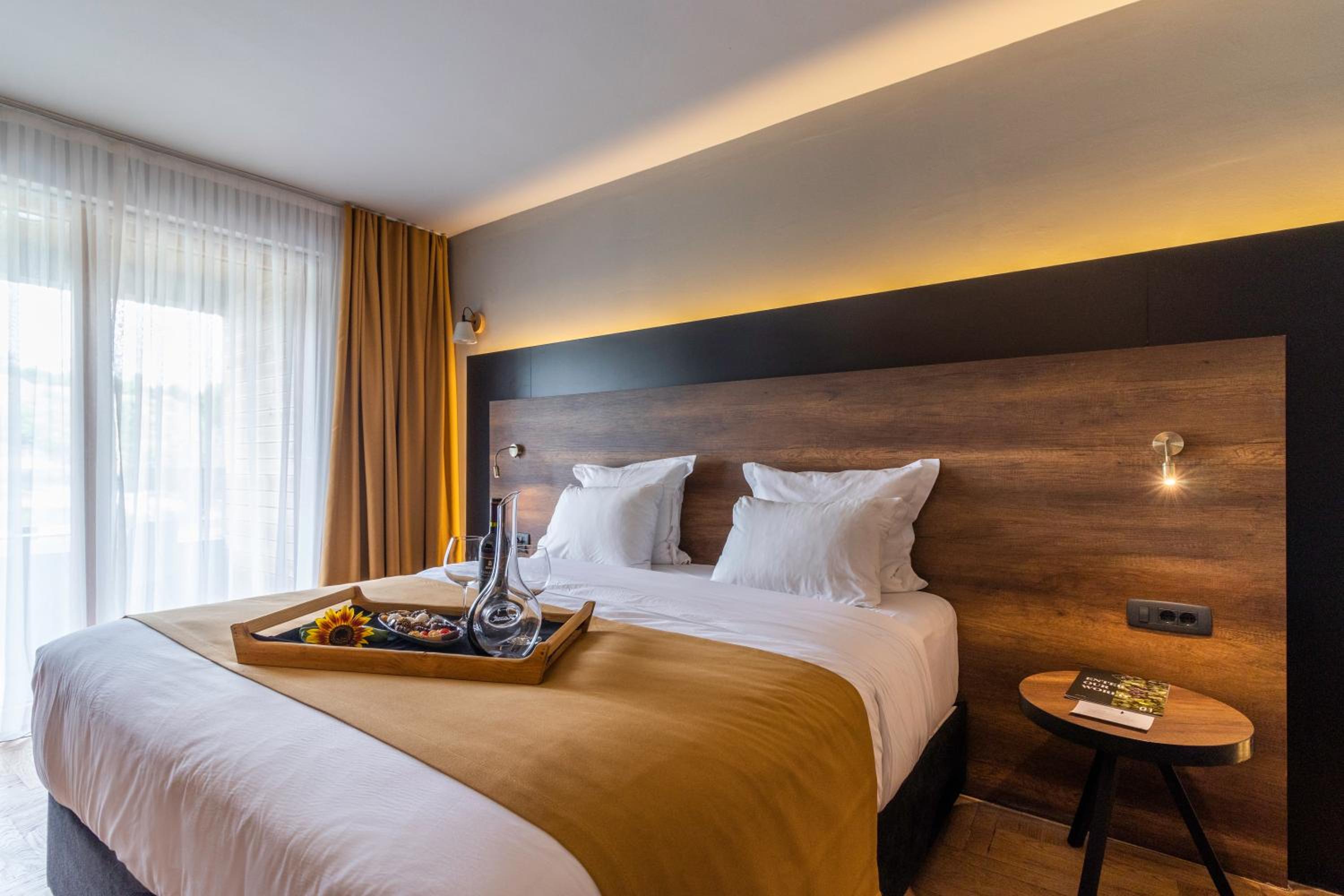 Executive Suite with River View - Photo 7
