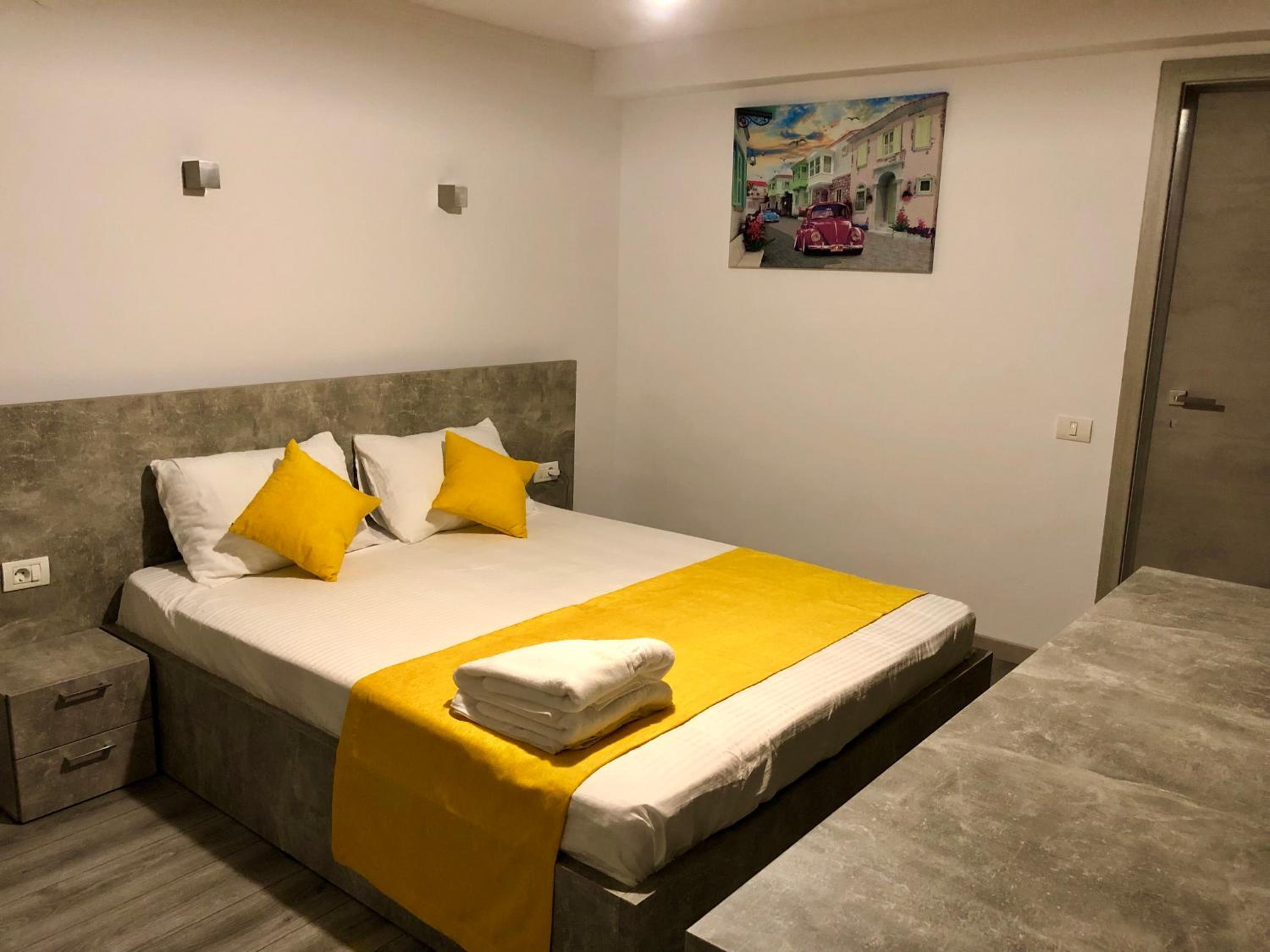 Double Room - Basement photo 3