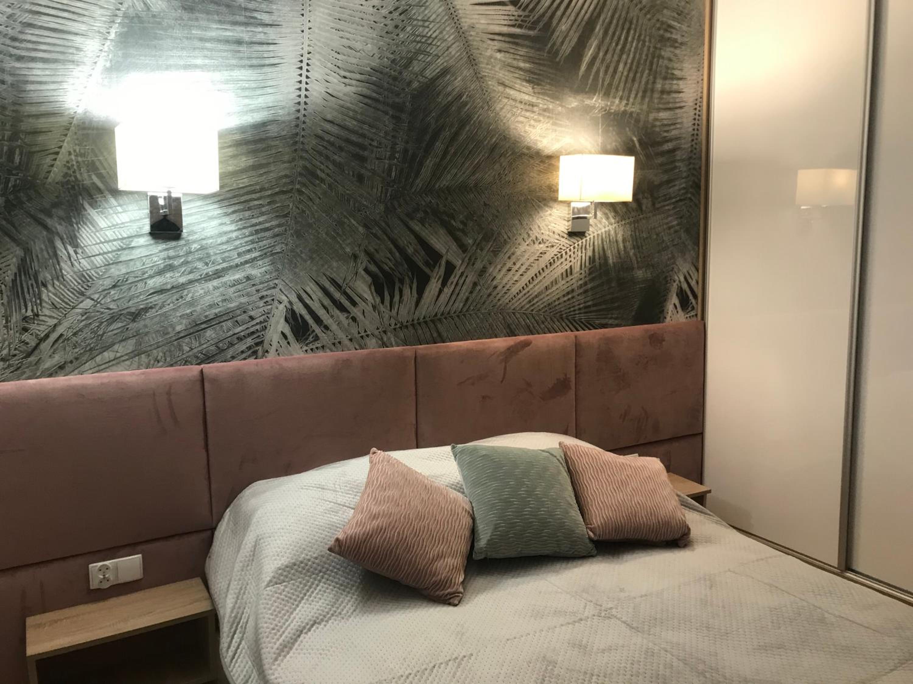 Studio Apartment - Photo 1