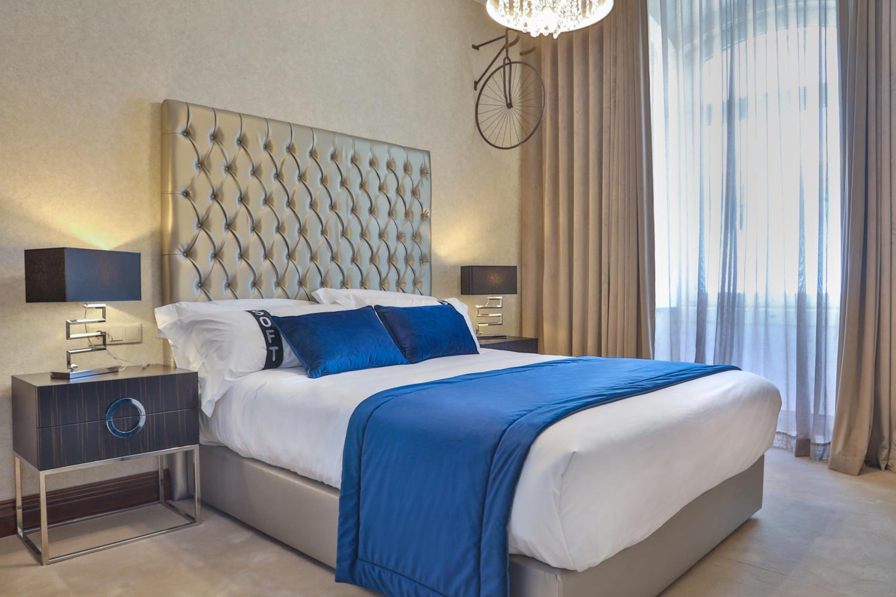 Double Room - Photo 7