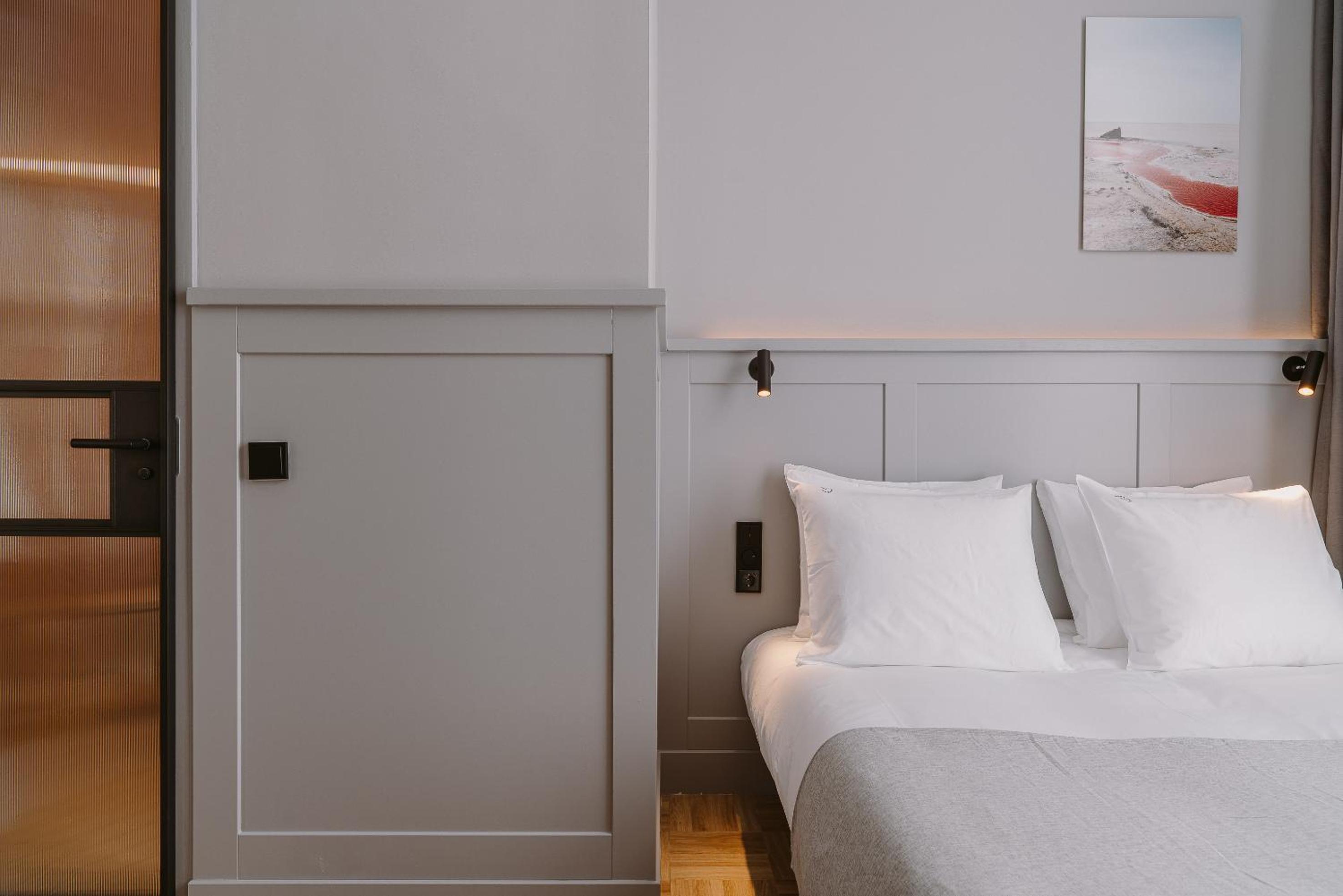 Standard Double Room - Photo 3