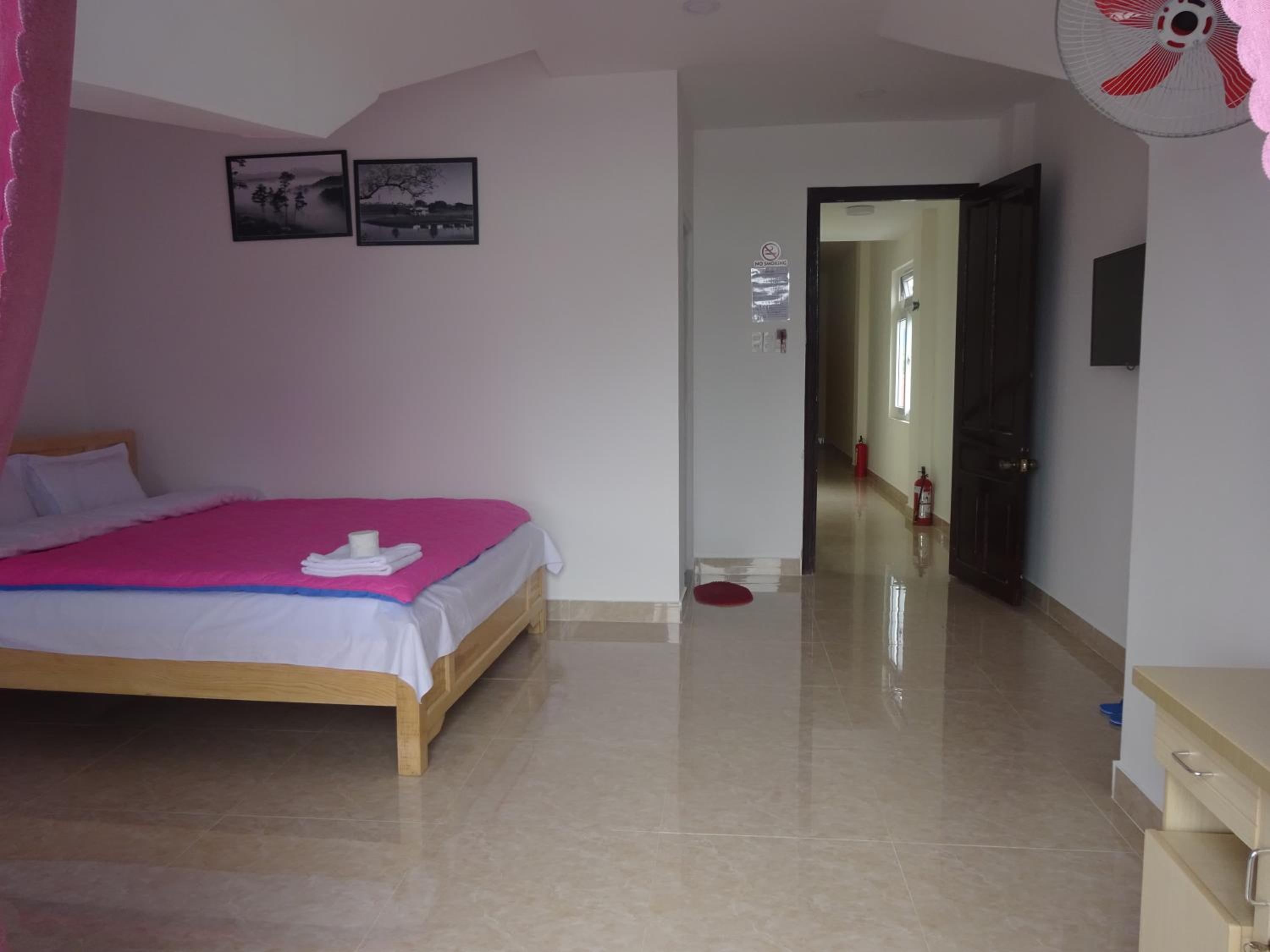 Deluxe Double Room - Photo 7