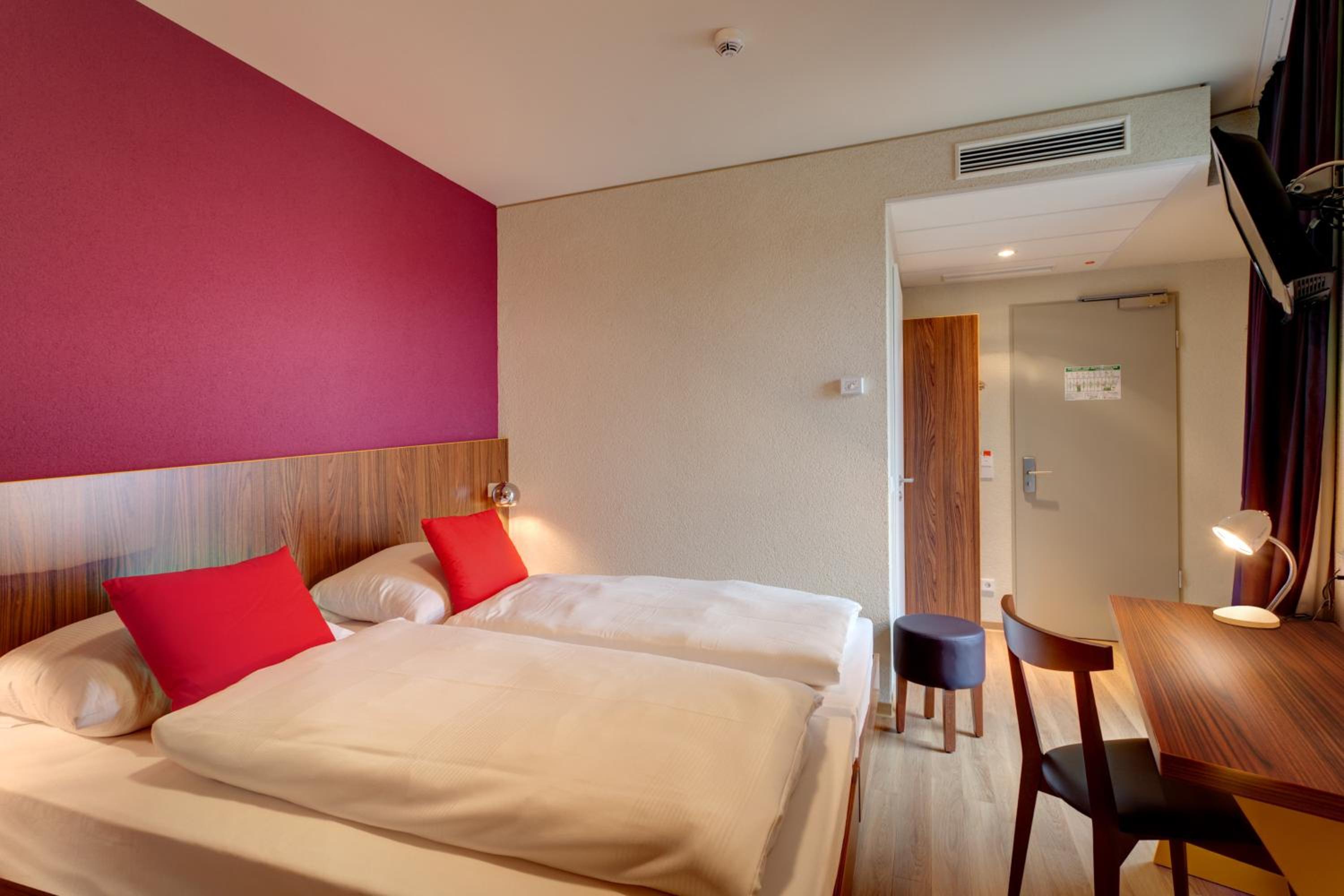 Double Room for Single Use photo 2