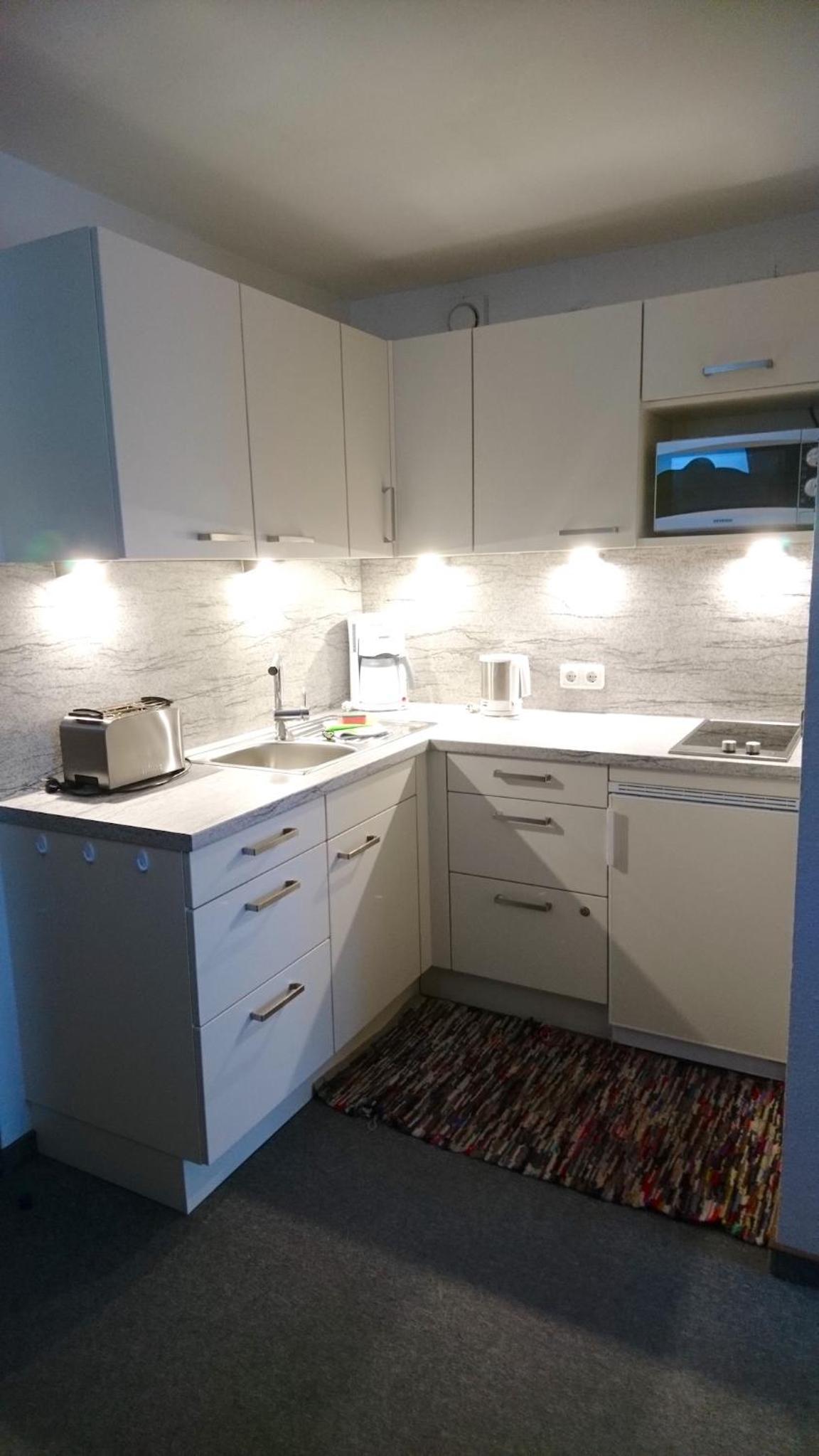 One-Bedroom Apartment with Shower photo 2