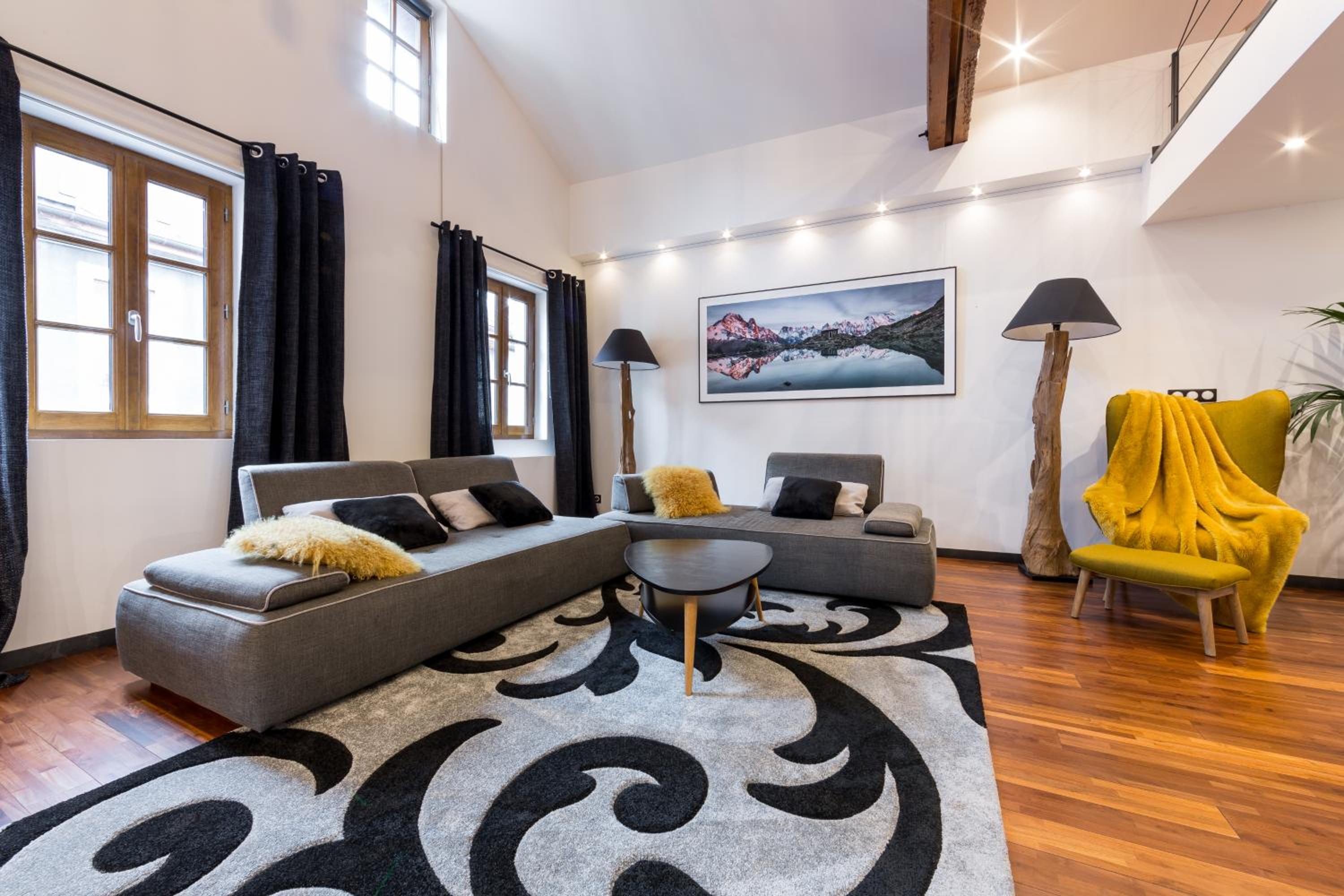 Duplex Apartment with Jacuzzi - Photo 13