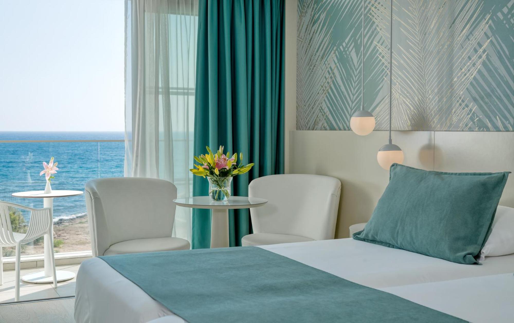 Superior Room with Sea View photo 3