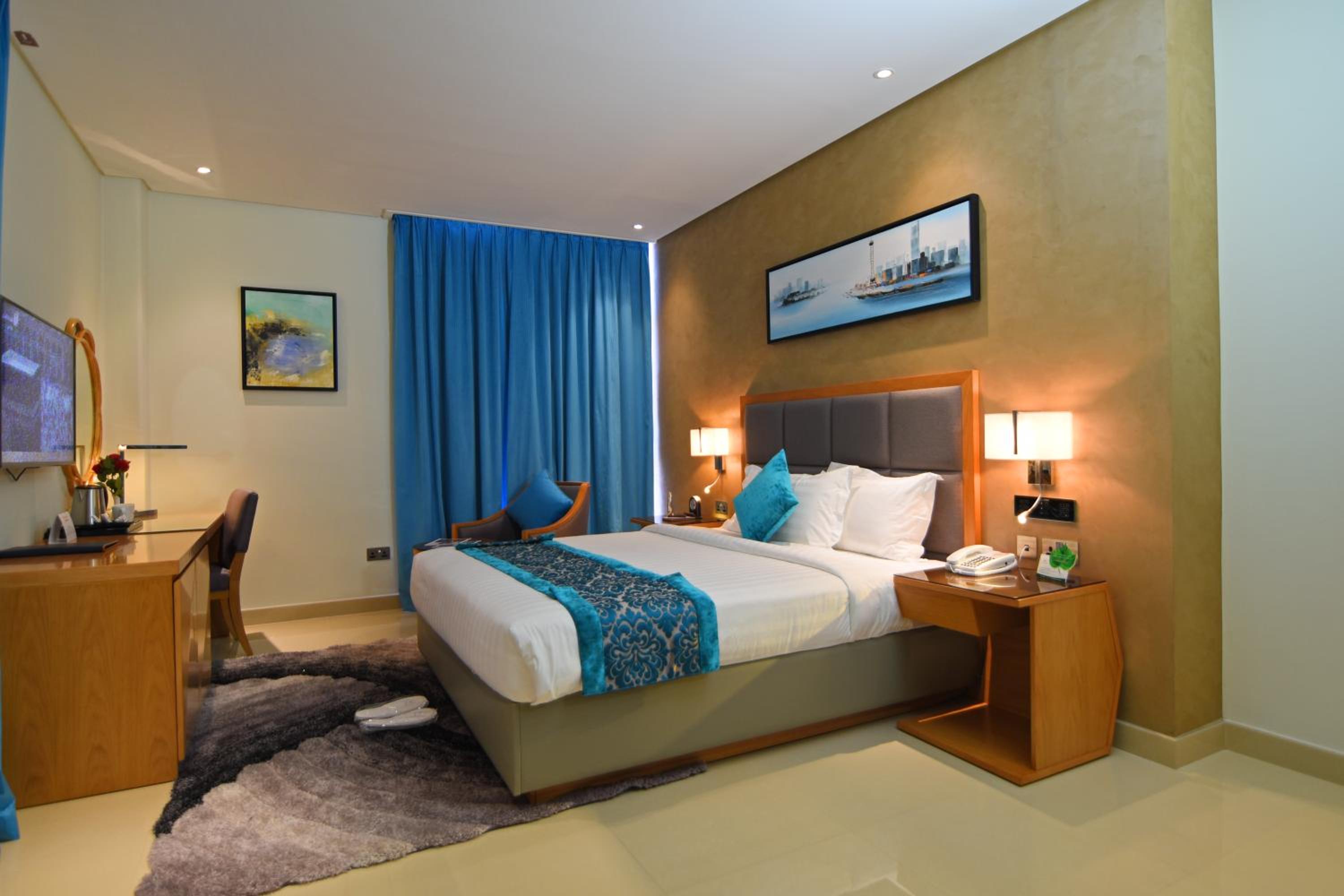 Deluxe King Room