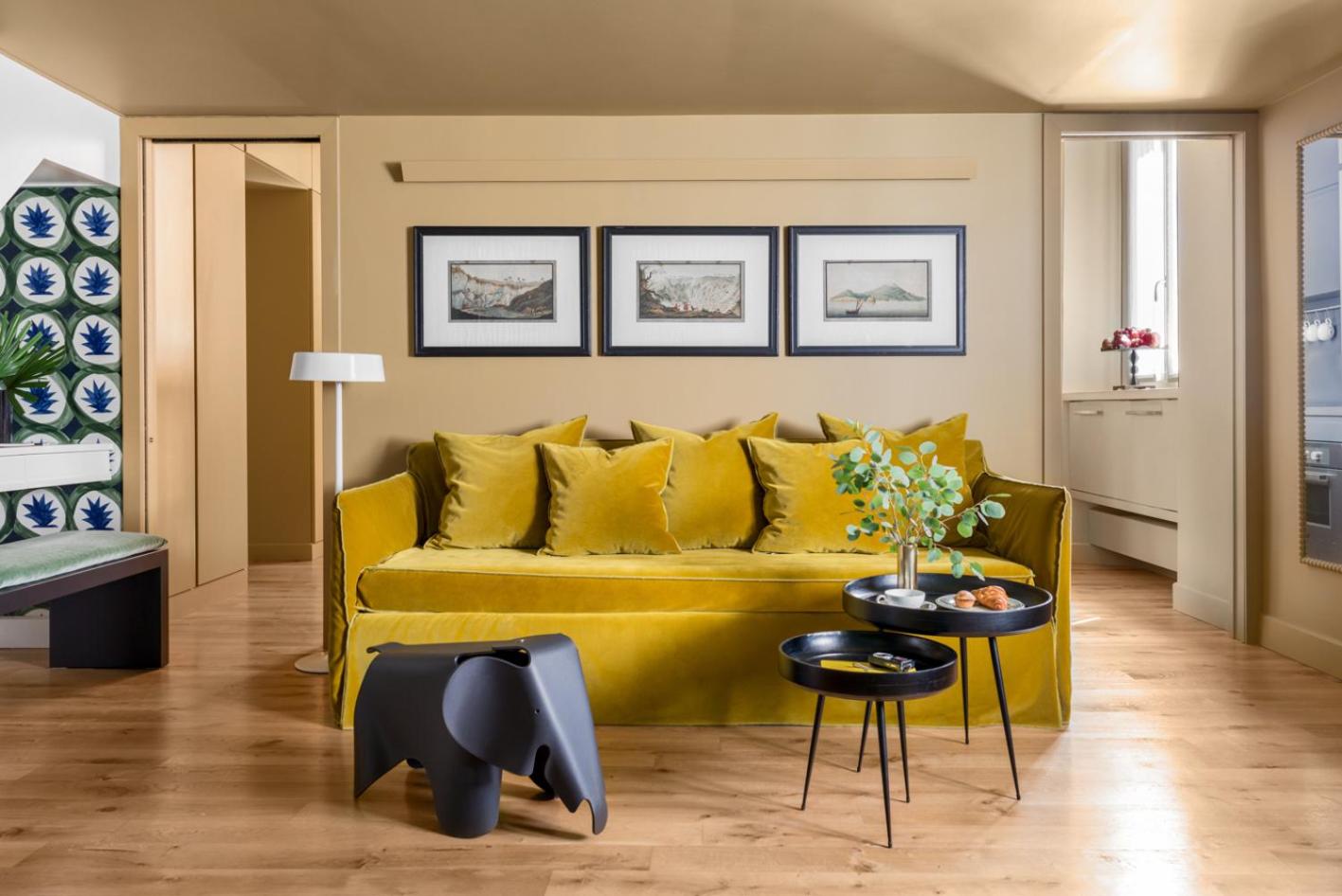 Apartment - Separate Building photo 1