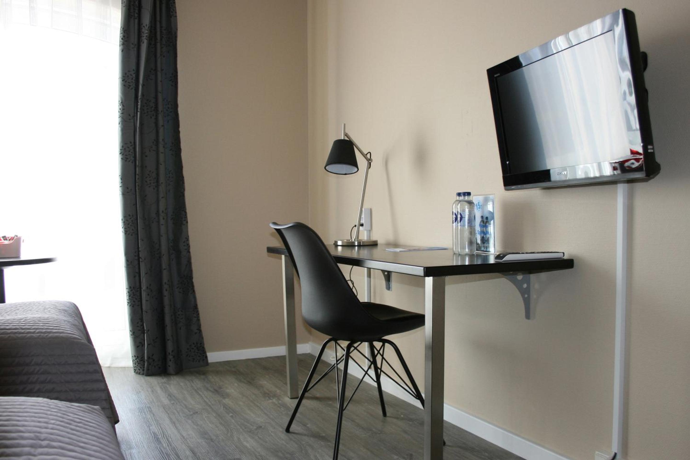 Family Room (2 Adults + 2 Children) photo 1