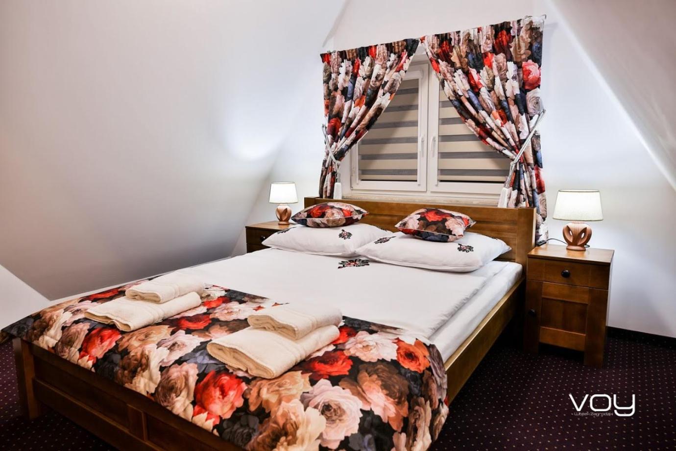 Deluxe Double Room with Bath photo 2