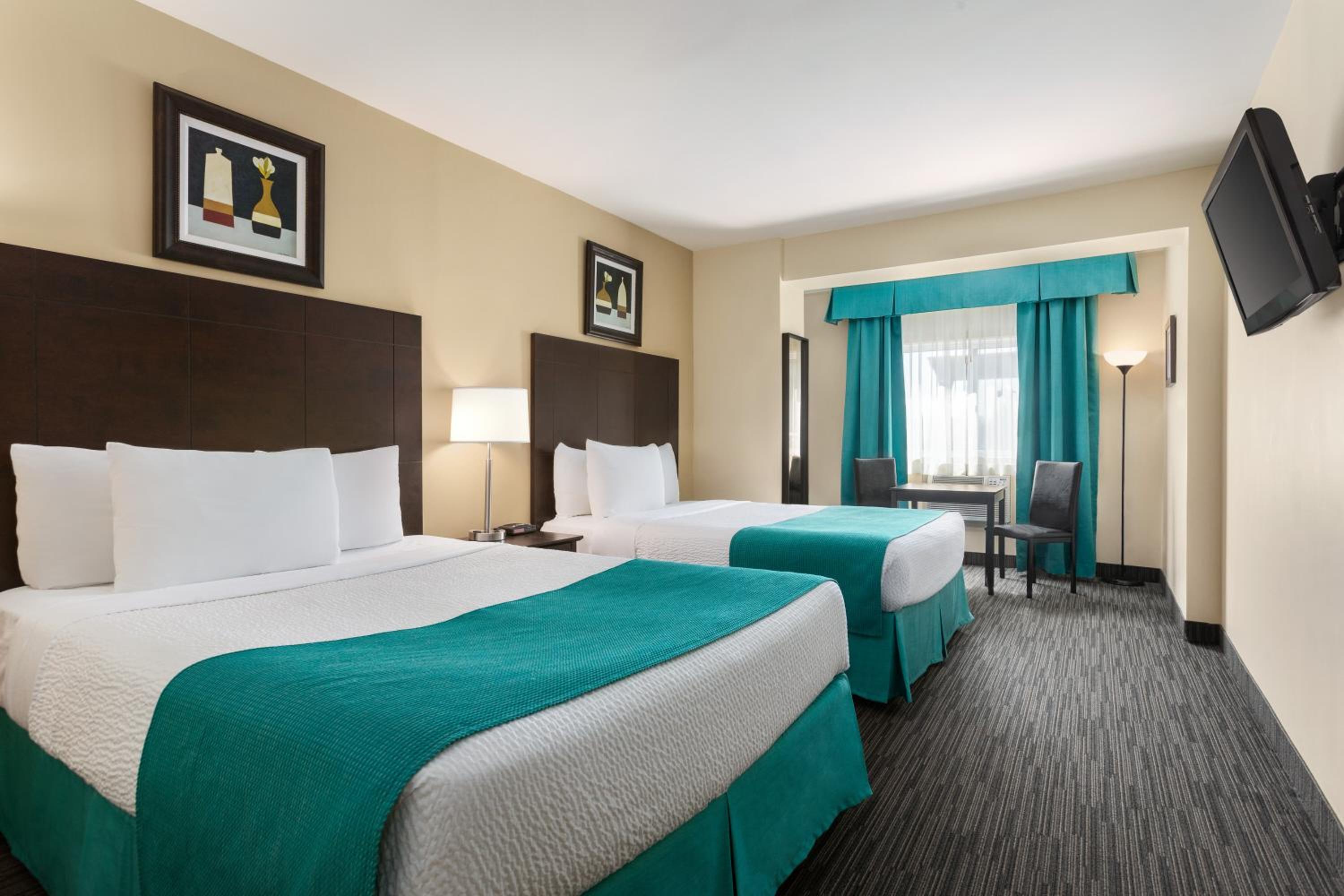 Queen Room with Two Queen Beds - Non-Smoking
