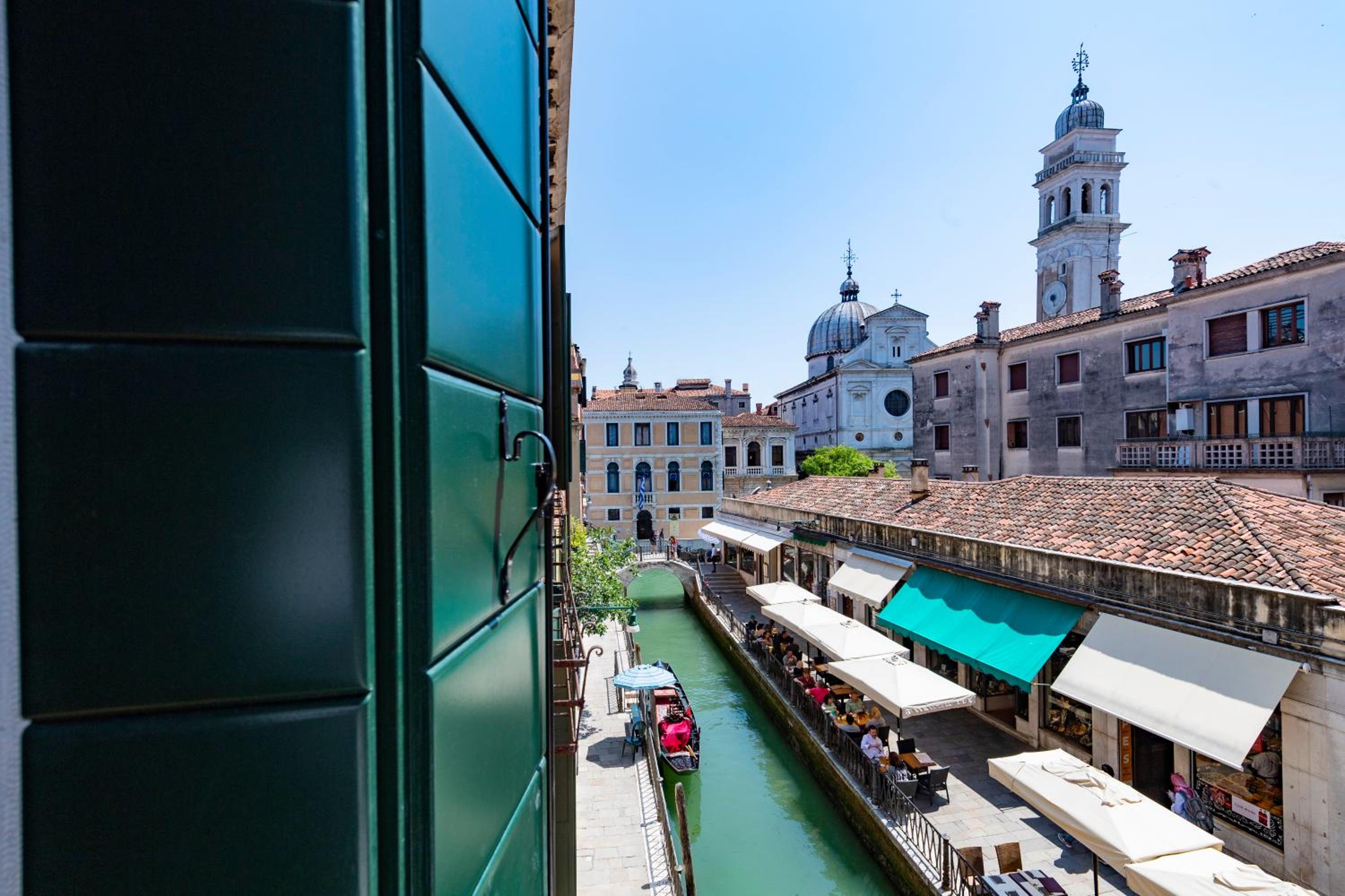 Junior Suite with Canal View