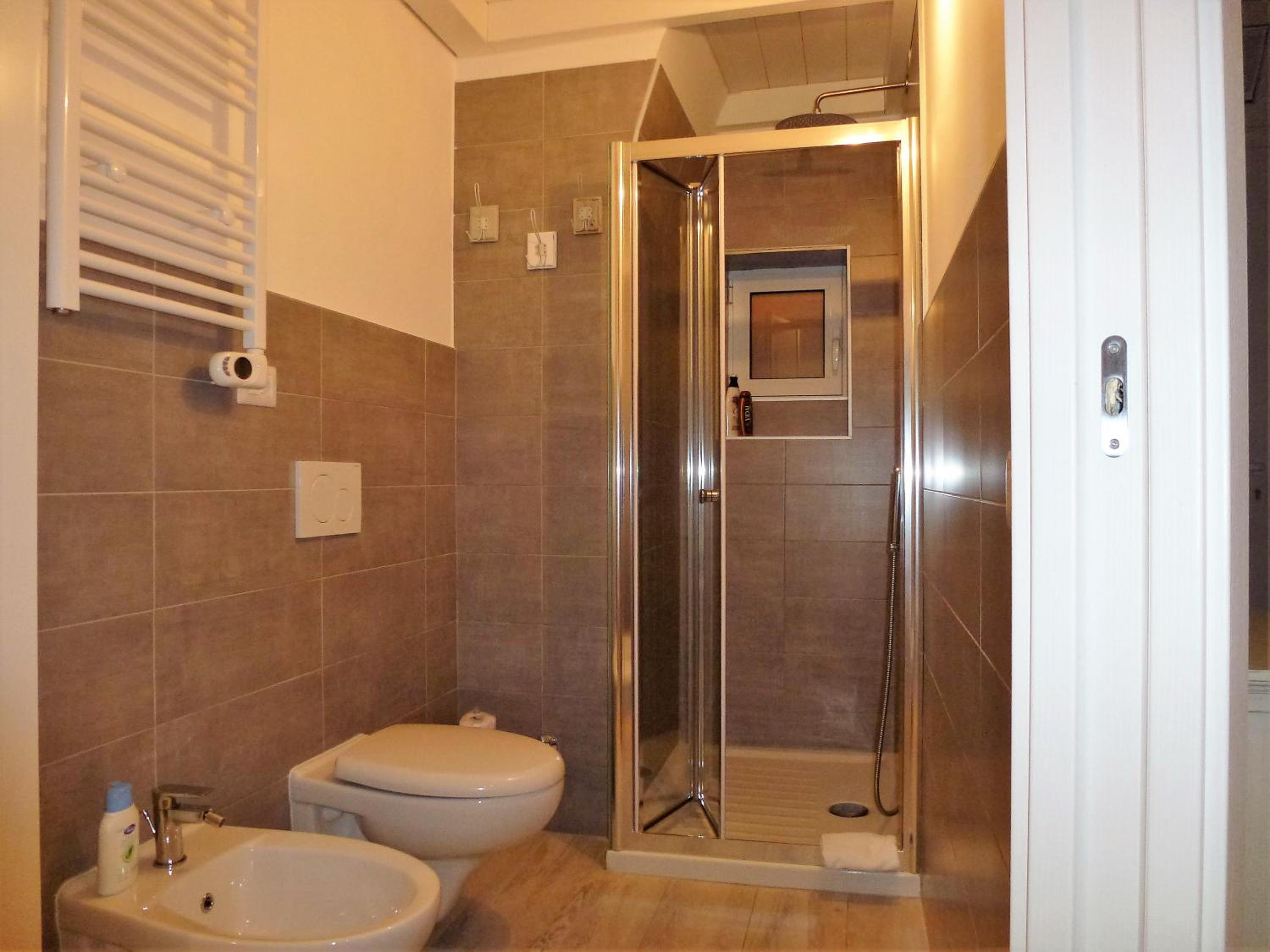 One-Bedroom Apartment - Photo 10