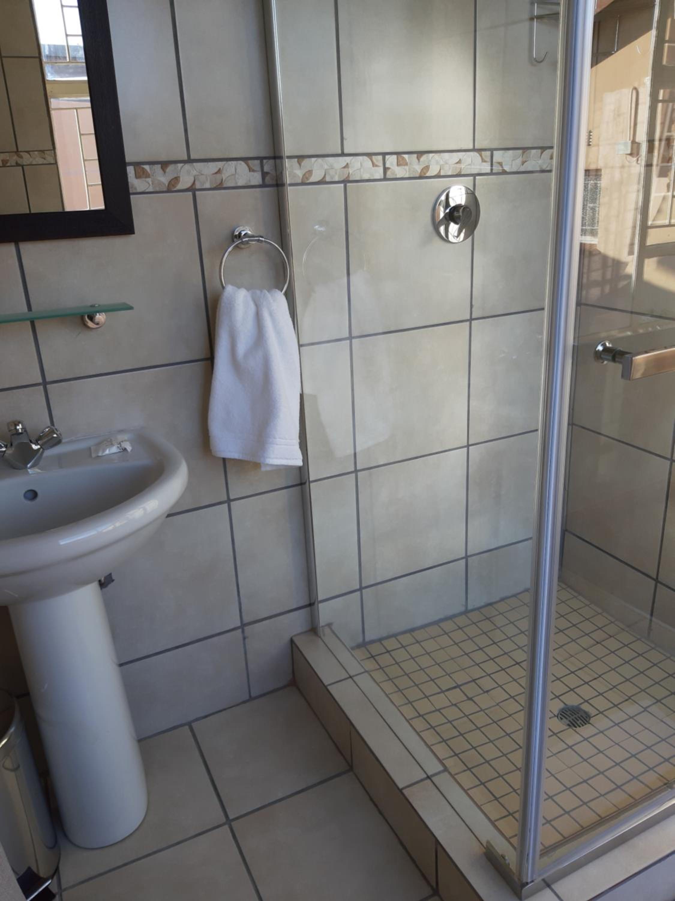 Double or Twin Room with Bathroom photo 3