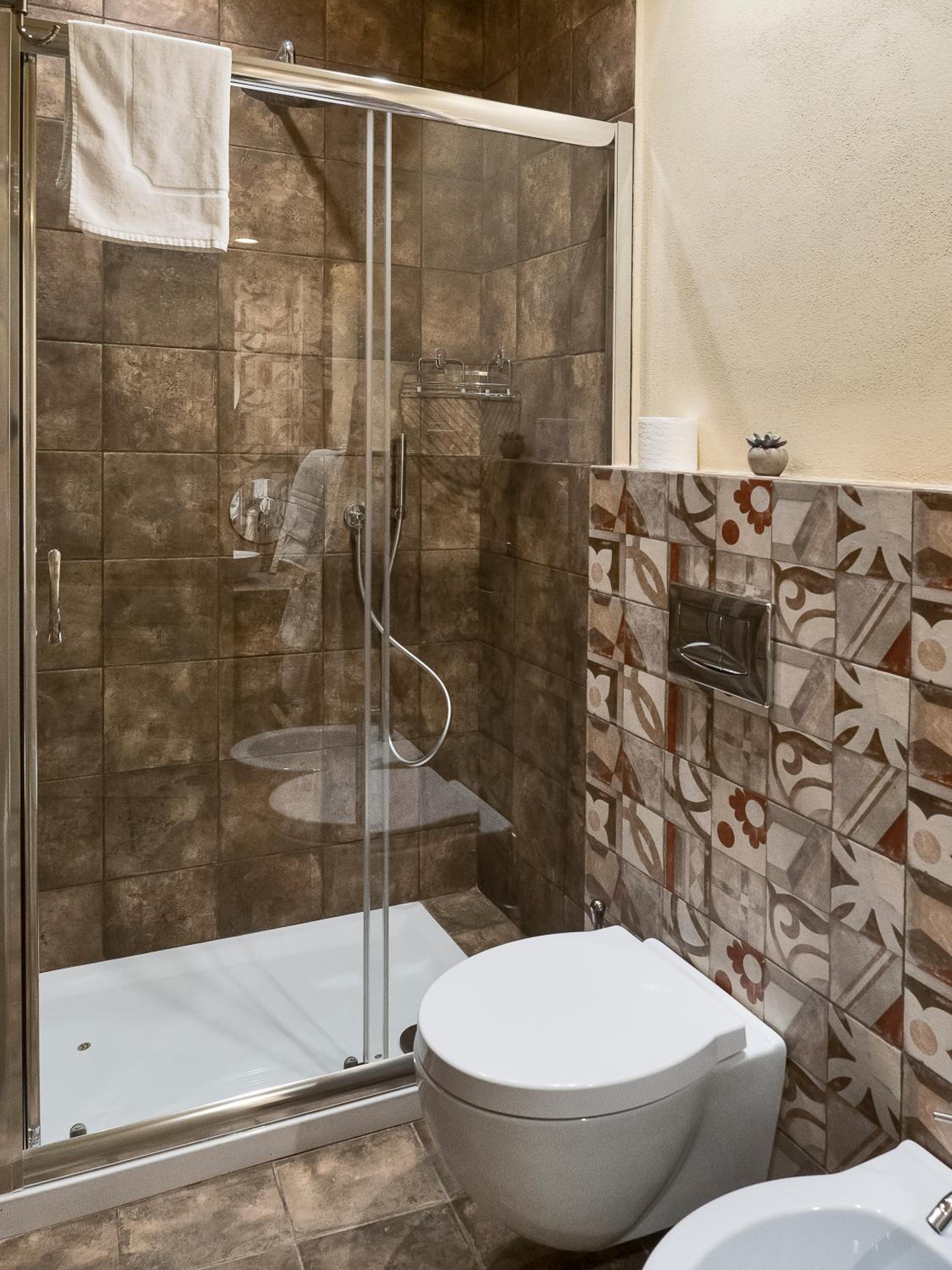Double Room - Photo 4