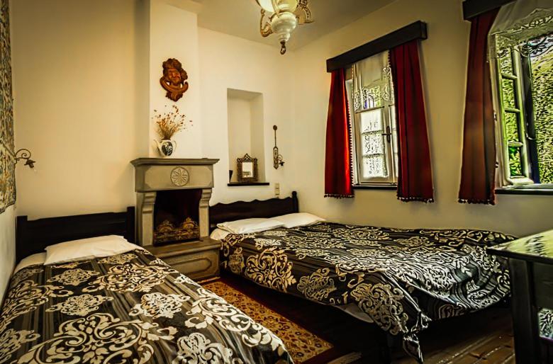 Double Room with Mountain View