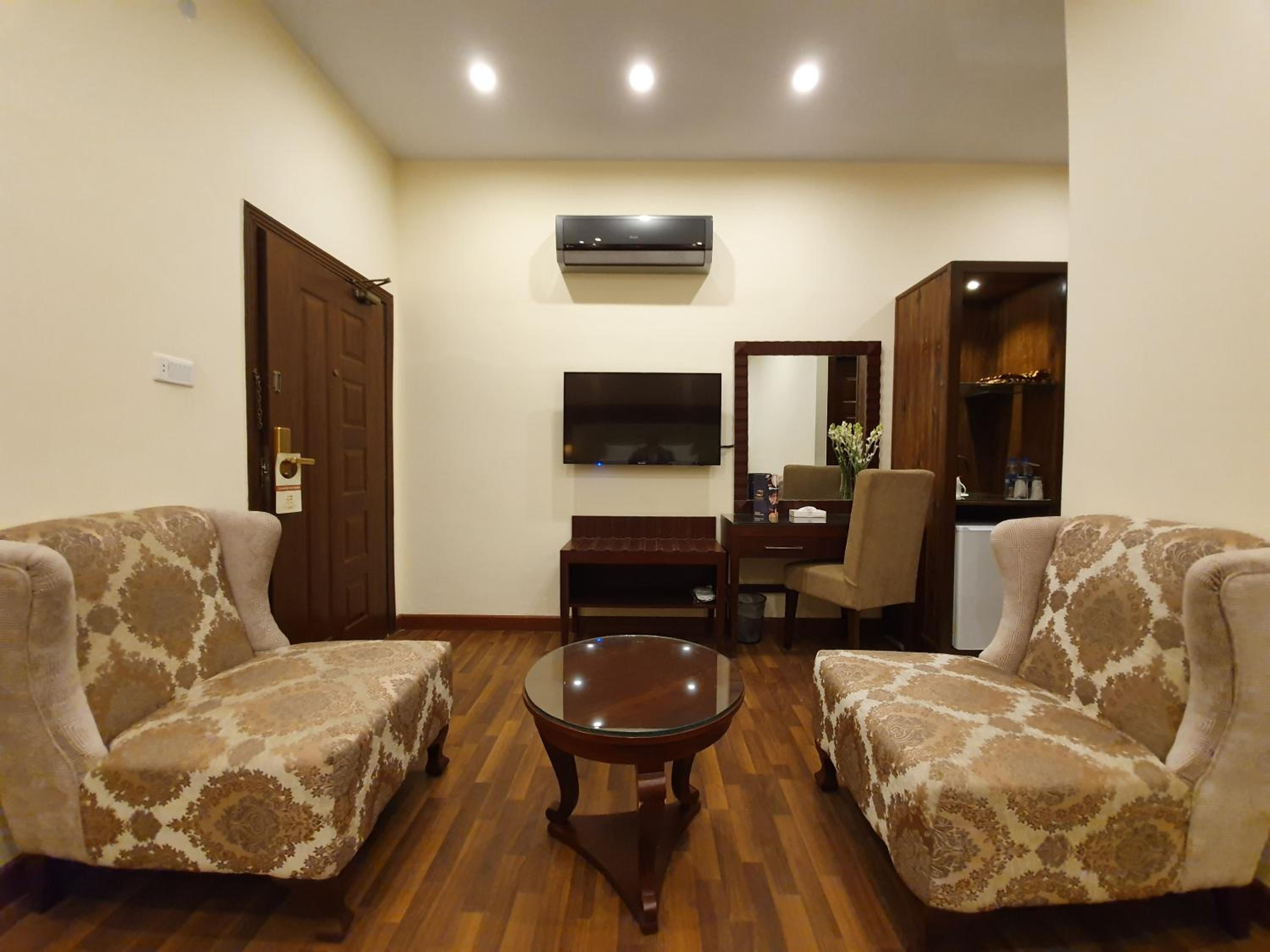 Single Room - Photo 5