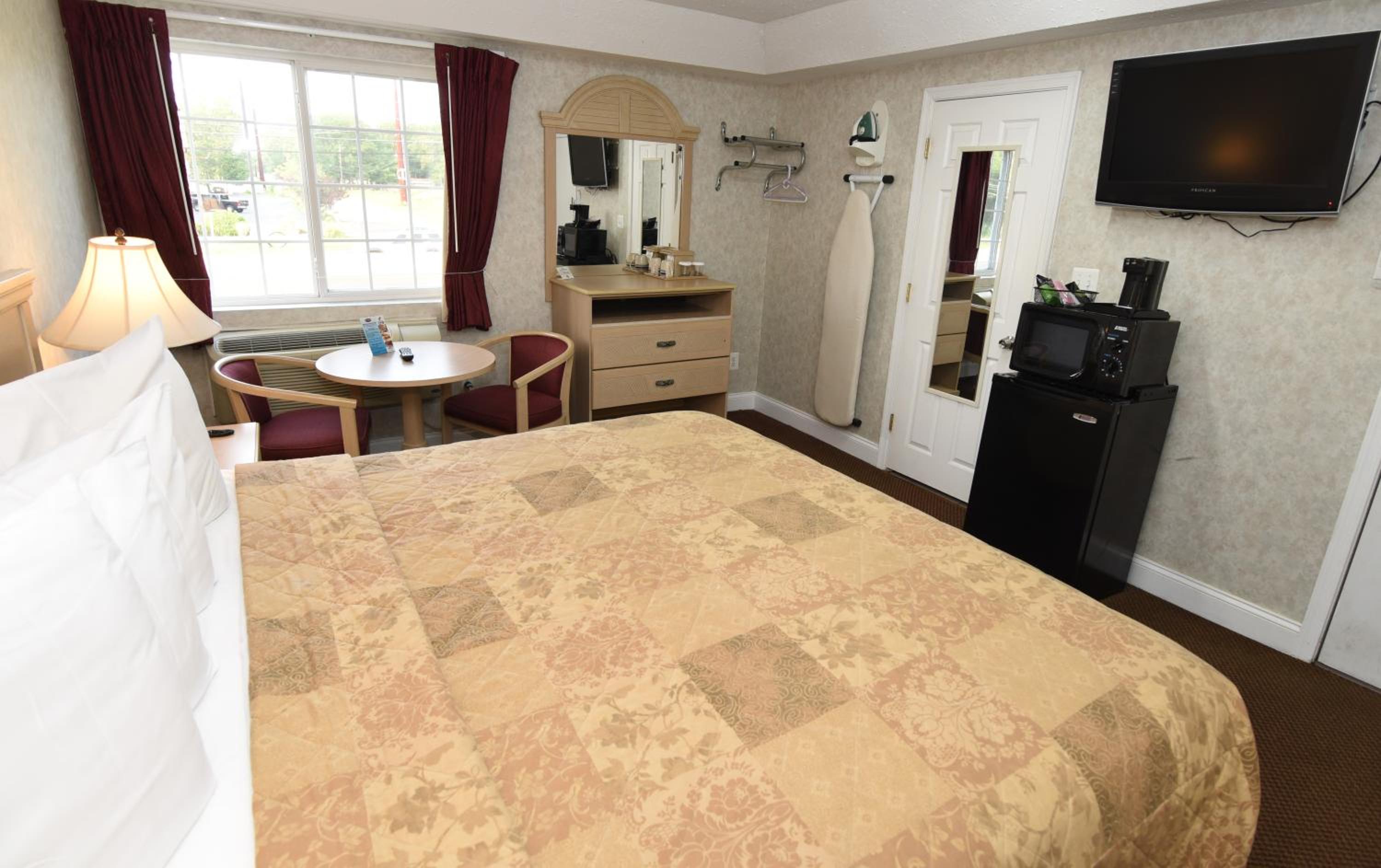 Deluxe One Queen Room Non Smoking - Photo 5