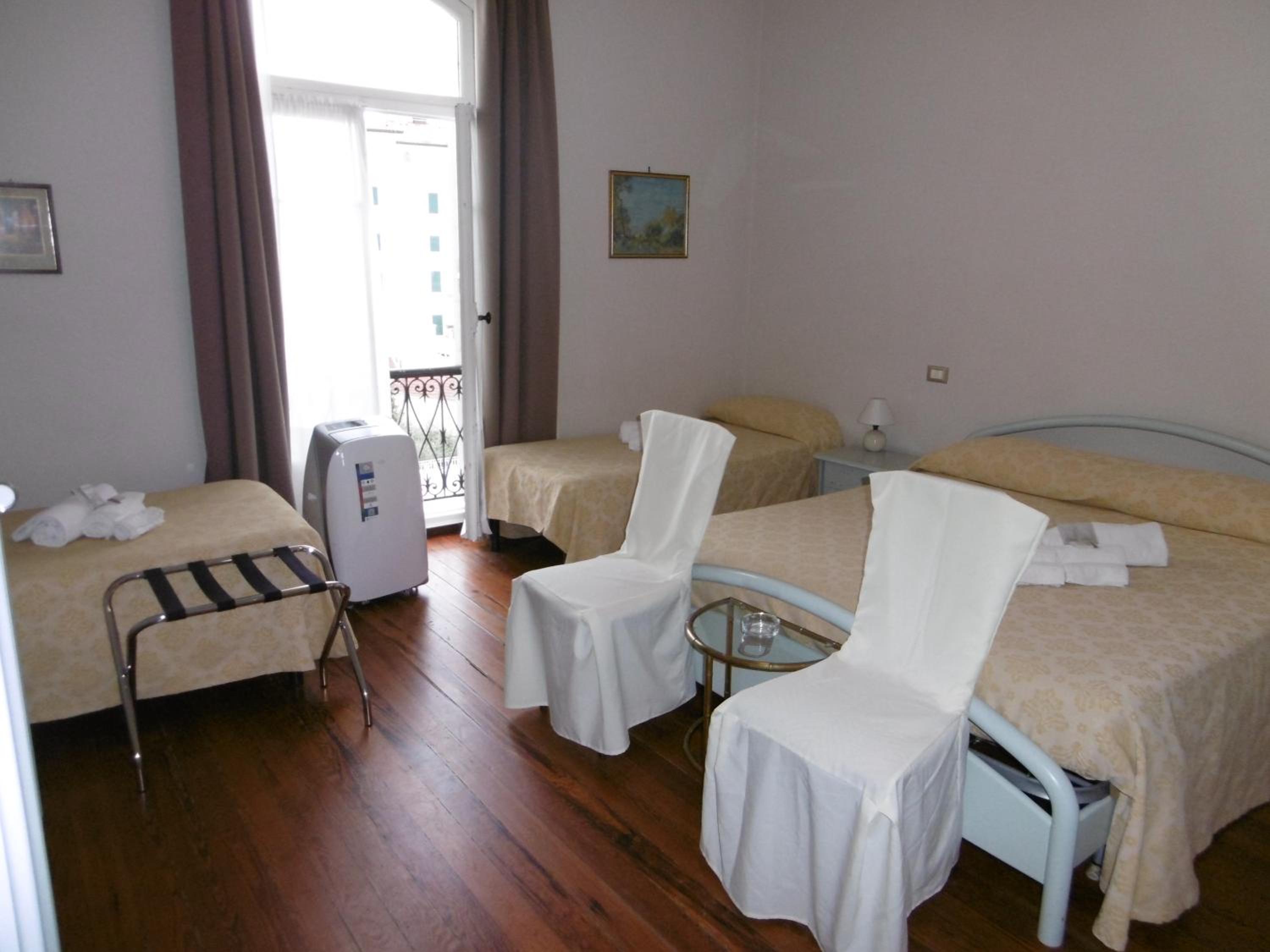 Triple Room - Photo 5