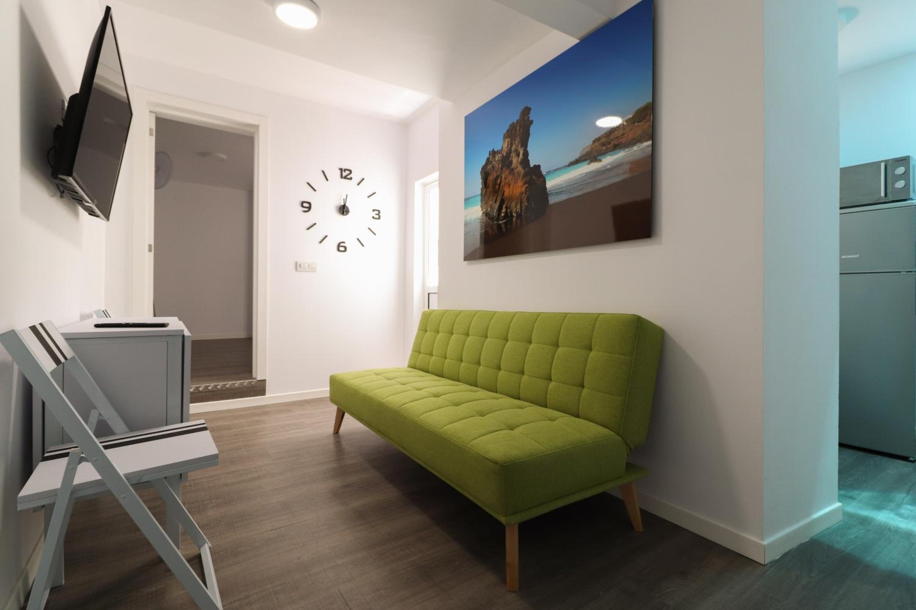 Apartment - Ground Floor photo 2