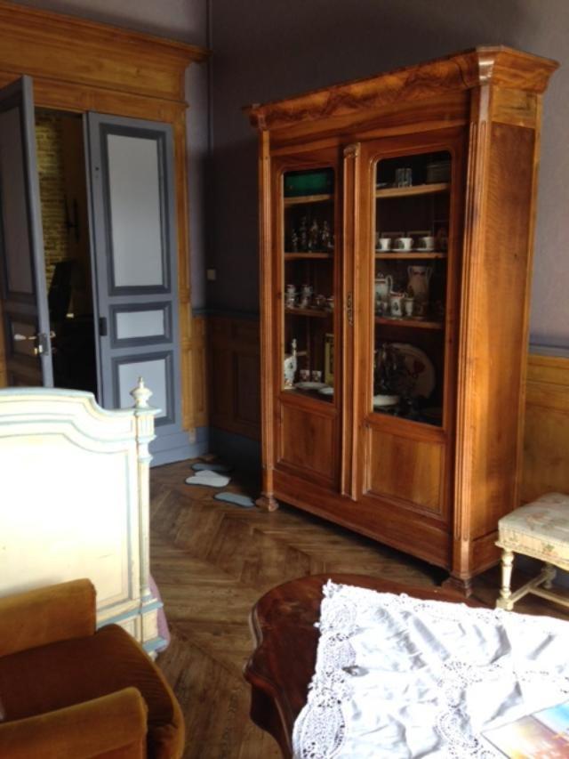 Deluxe Room (2 Adults + 1 Child) - Photo 1