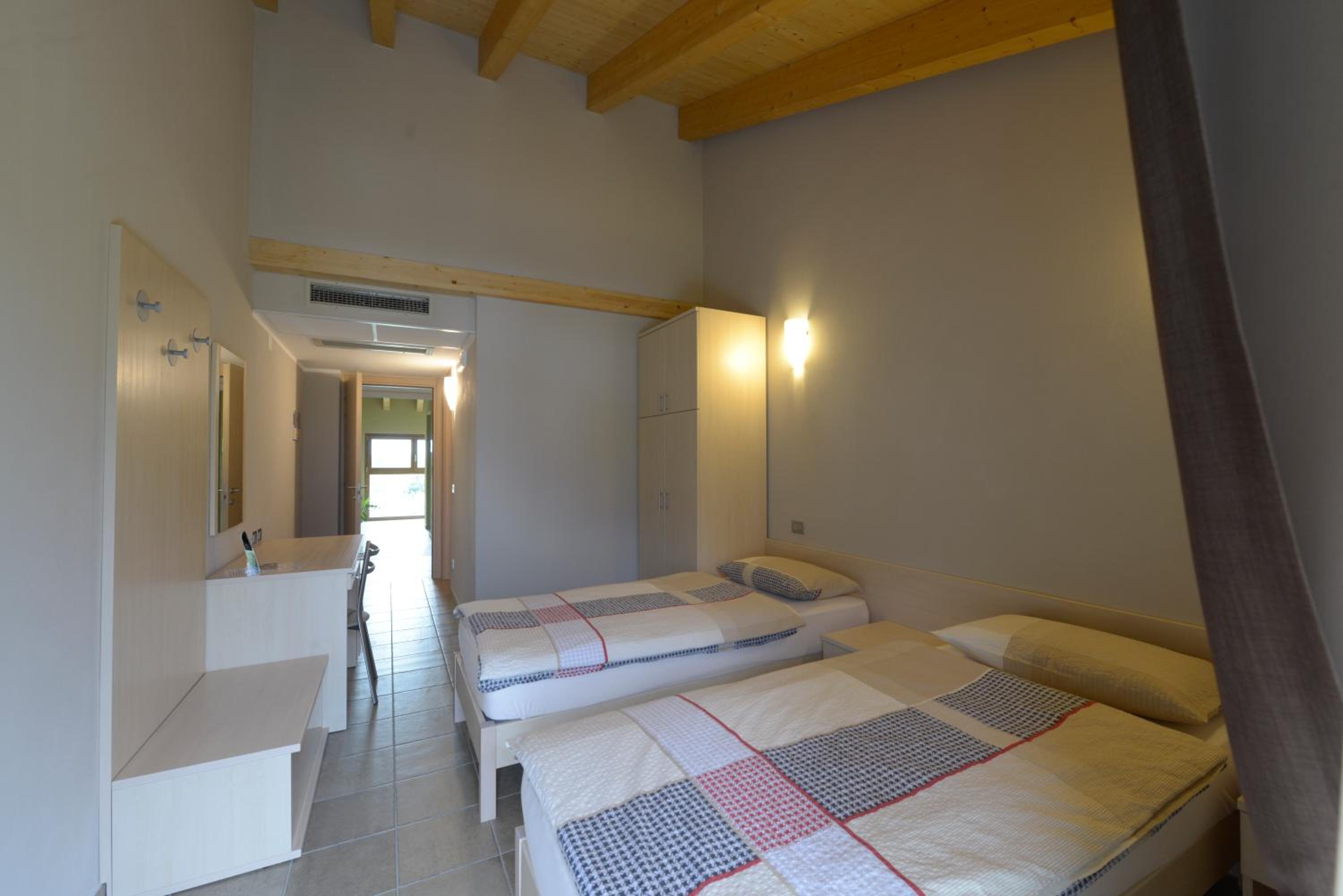 Double or Twin Room - Photo 5