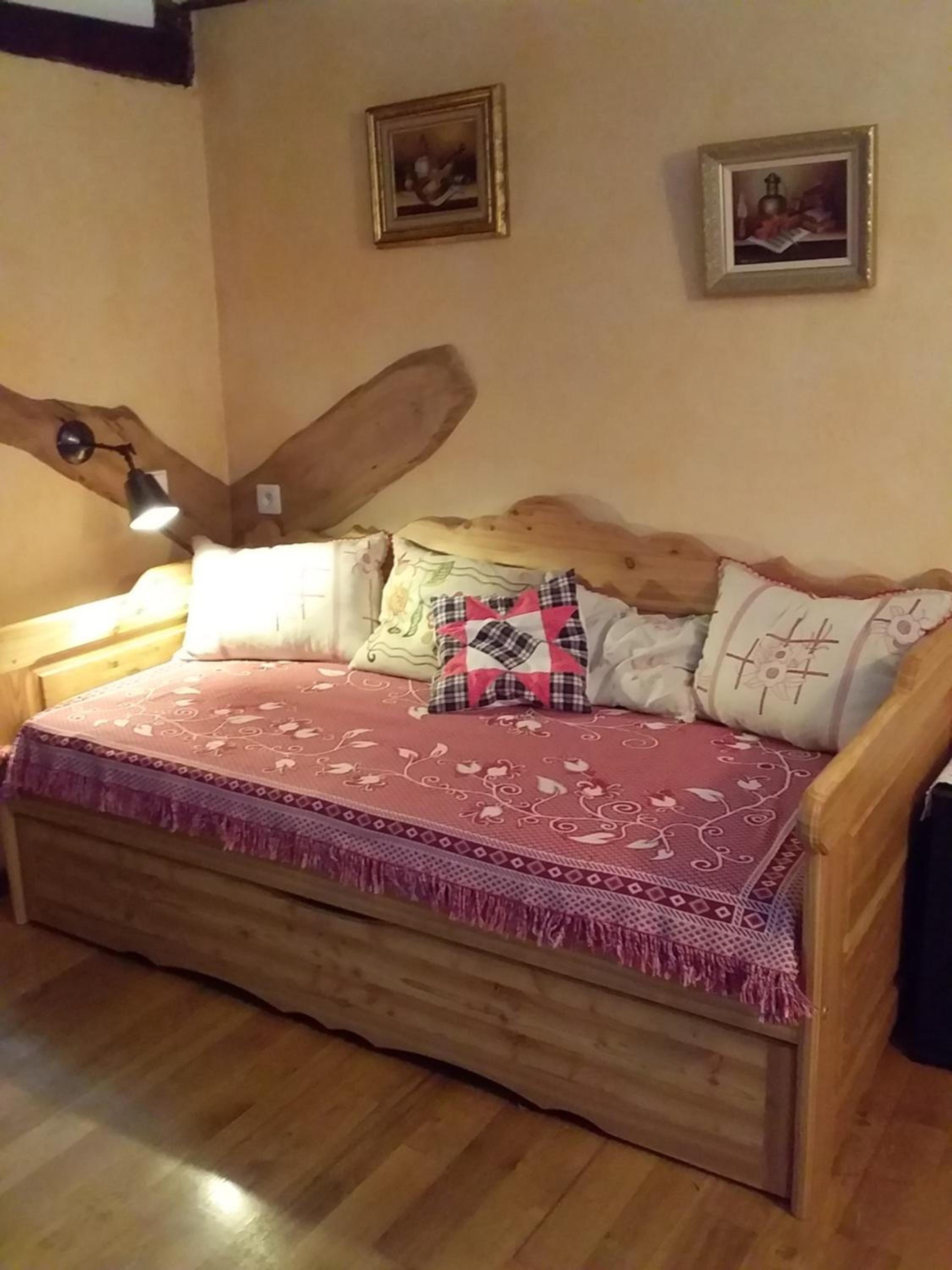 Two-Bedroom Suite - Photo 9