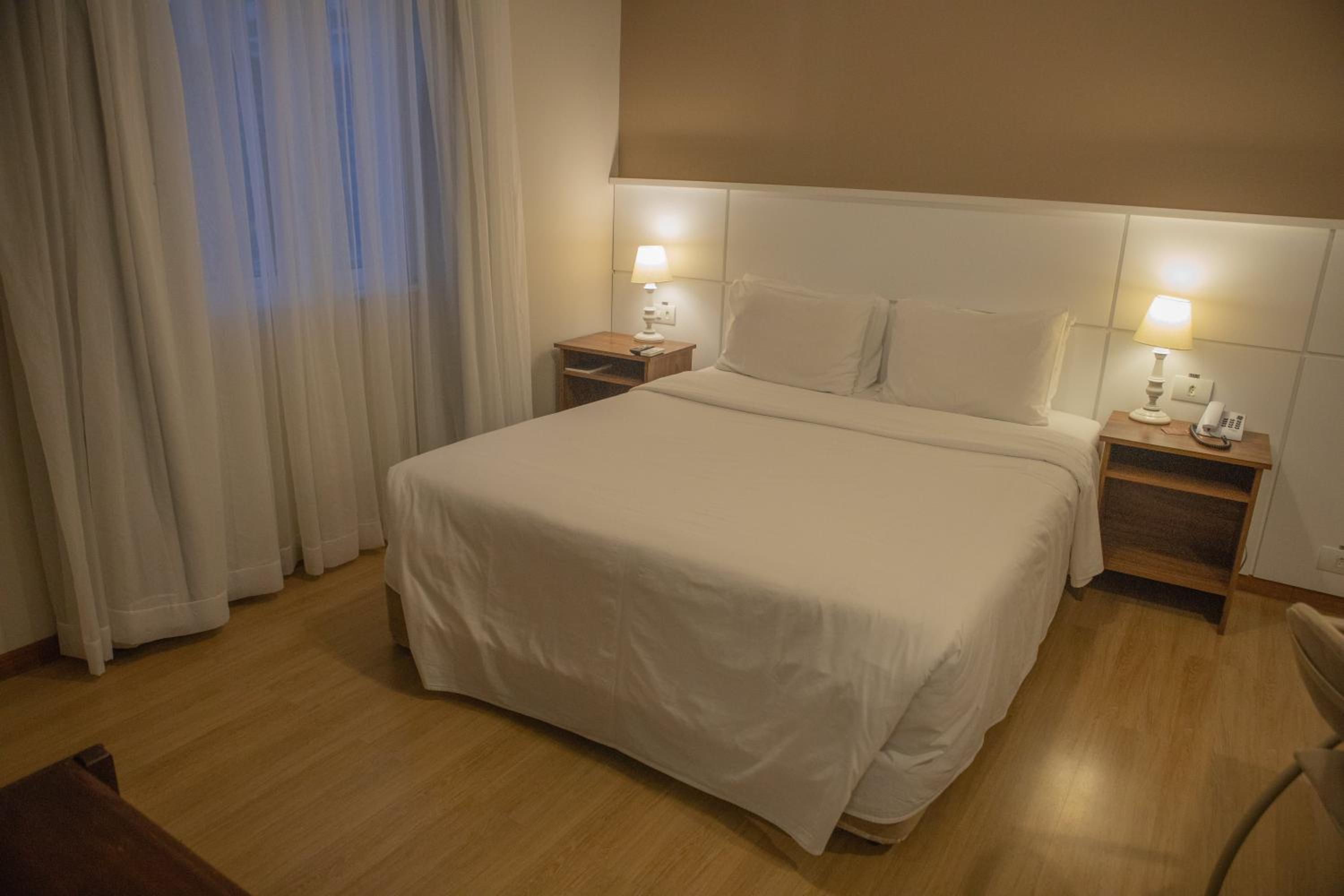 Executive Double Room - Photo 8