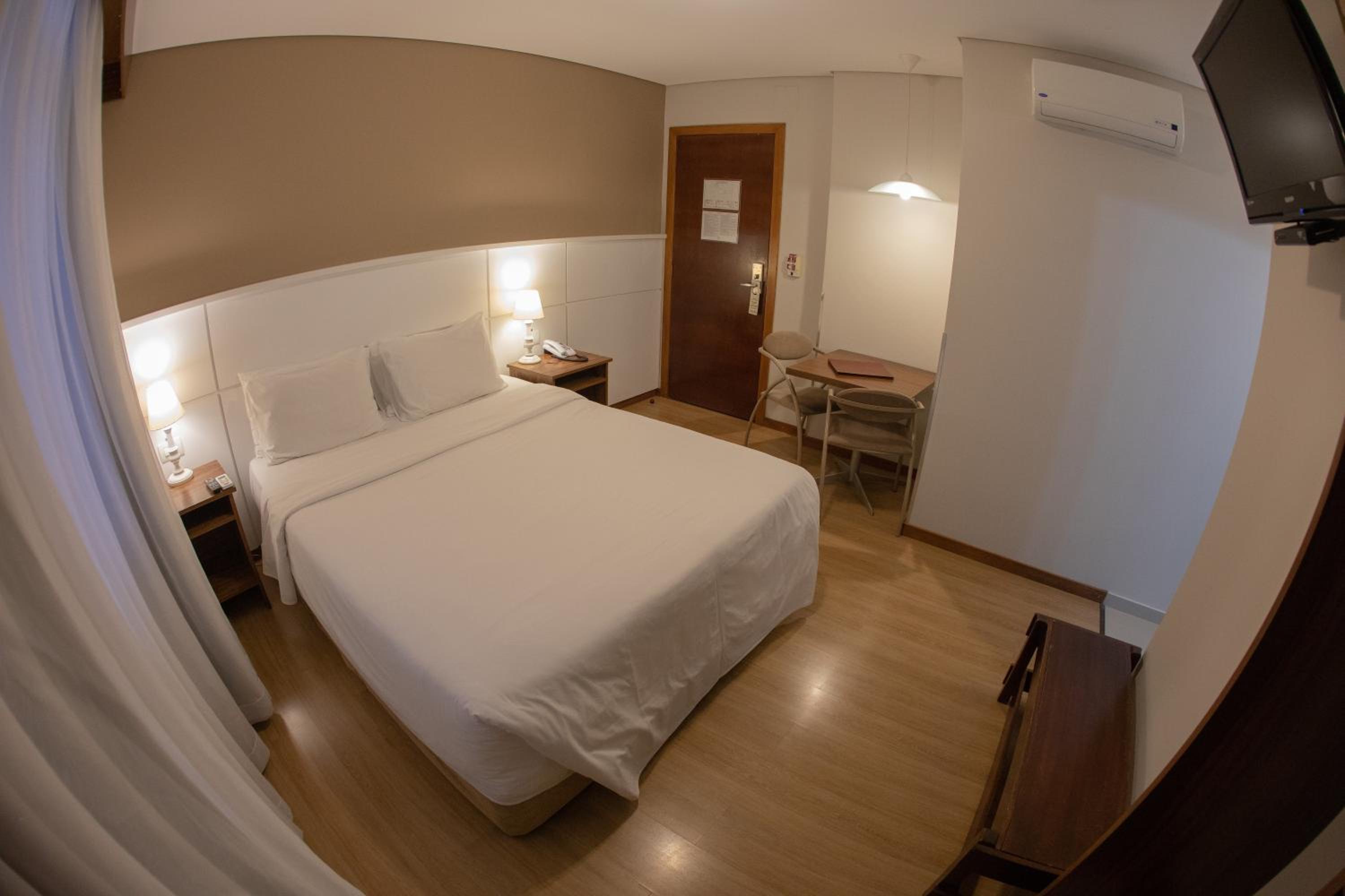 Executive Double Room - Photo 16